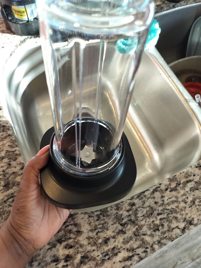 KitchenAid Pure Power Blender (KSB2078) | 1700 Watt Peak Power, 2 Personal Blending Jars, Porcelain White customer photo 2