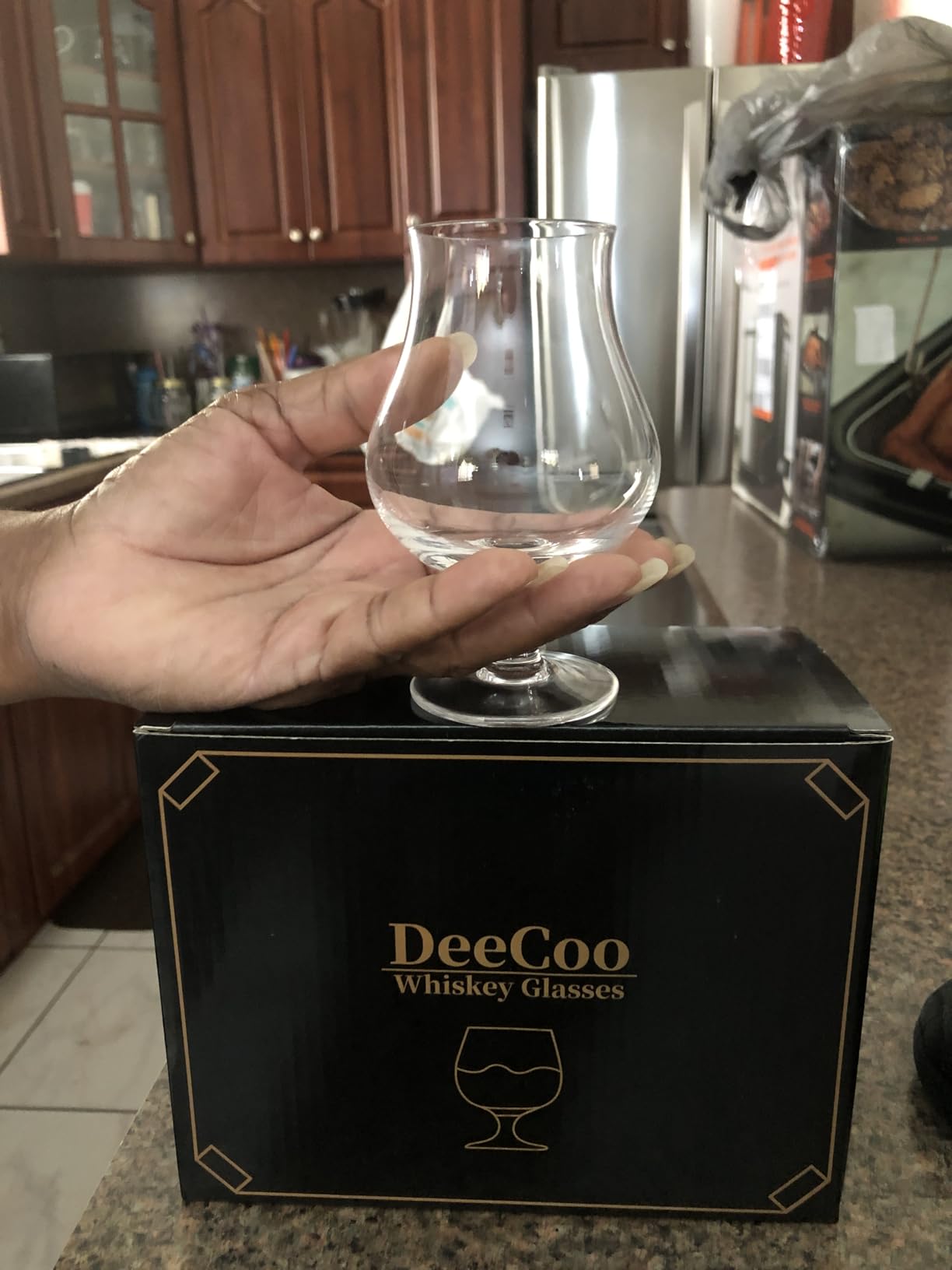 DeeCoo 2 Pack Crystal Whiskey, Bourbon, Scotch Glasses, Wine Tasting Glasses 7 oz, Shot Glasses Set, Old Fashioned Brandy Snifter Glass for Liquor Tequila Gin Cognac Vodka Cocktail customer photo 1