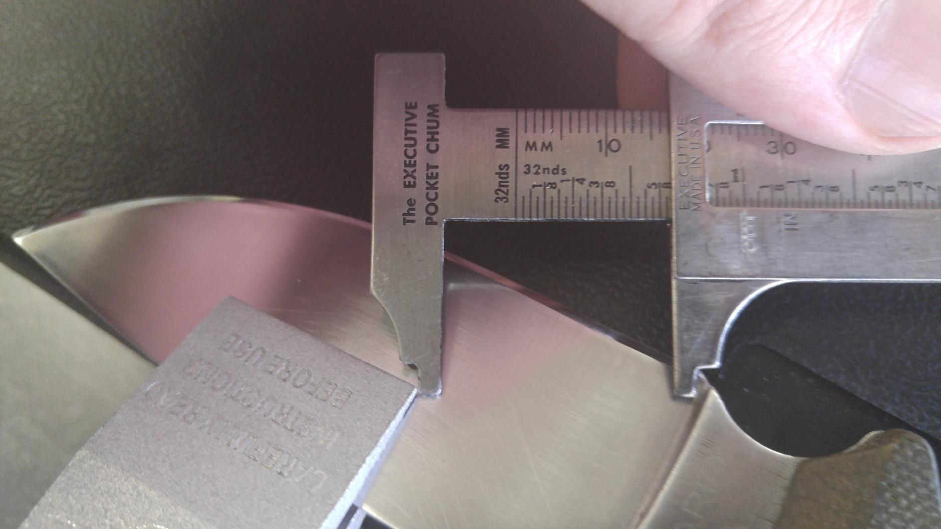 Lansky Deluxe Knife Sharpening System: 5-Stone Ceramic Knife Sharpener Kit with Honing Oil - LKCLX customer photo 1