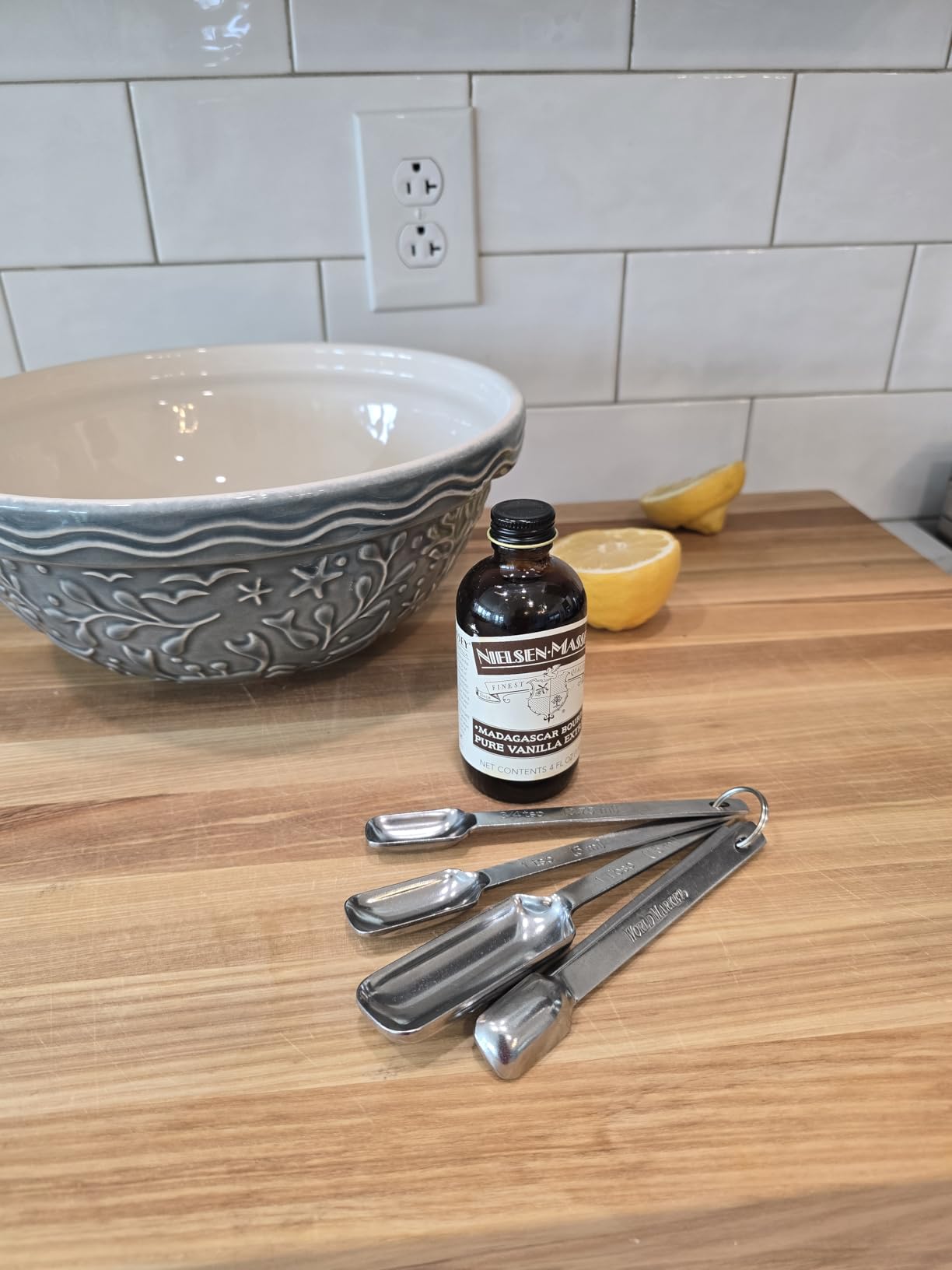 Nielsen-Massey Madagascar Bourbon Pure Vanilla Extract for Baking and Cooking, 8 Ounce Bottle customer photo 2