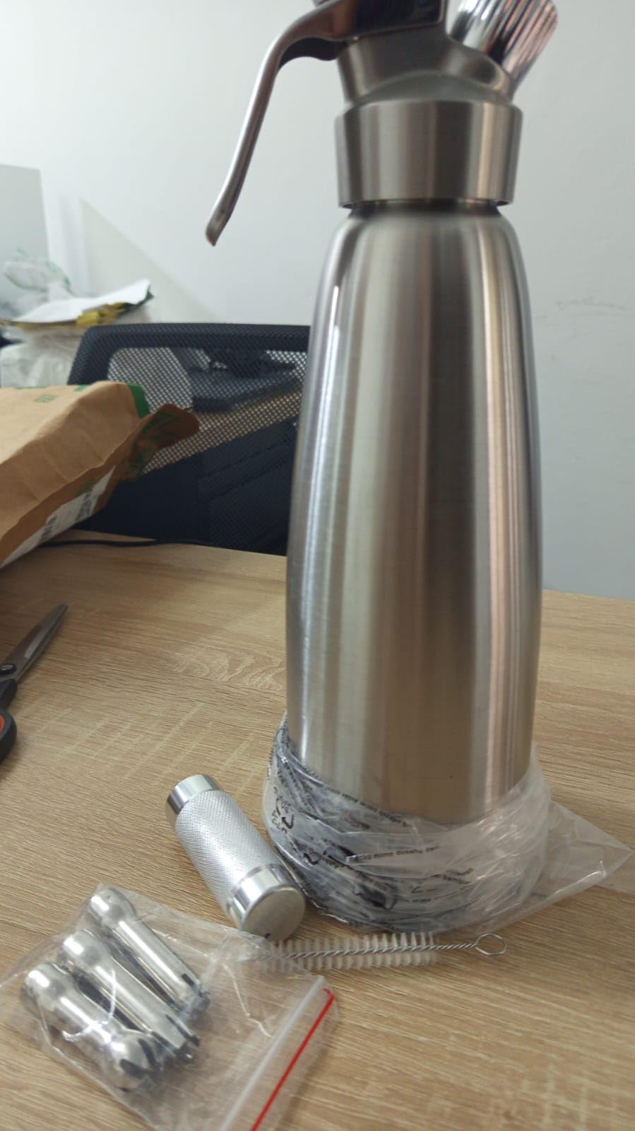 ICO 0.5 L (1 Pint) Professional Stainless Steel Whipped Cream Dispenser for Homemade Whipping Cream, Whipped Cream Dispenser for Desserts, Dips, Sauces, and Infused Oils & Liquors customer photo 1
