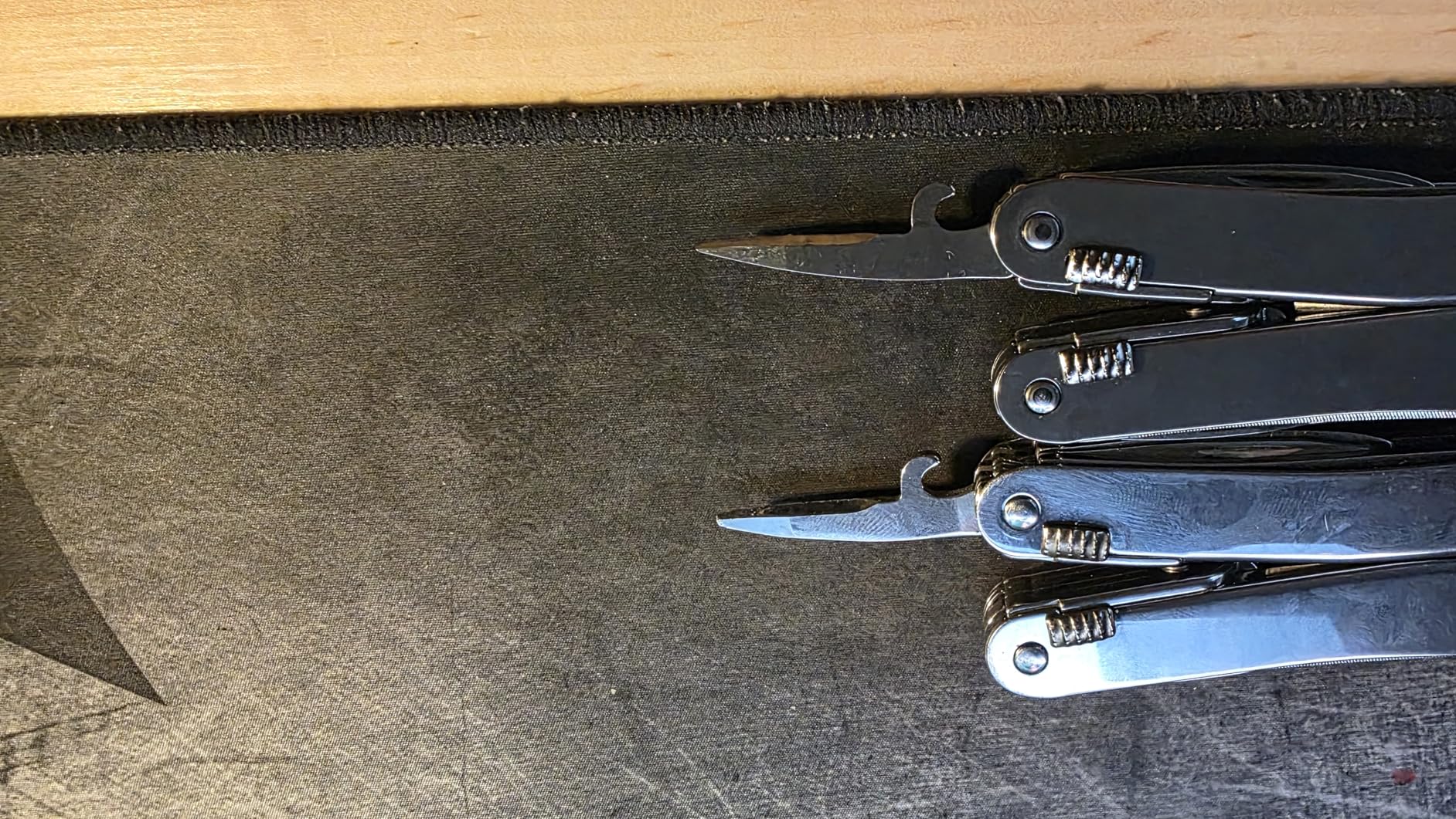 Victorinox SwissTool Spirit X Multi Tool, 24 Function Swiss Made with Locking Blade and Long-Nosed Pliers, and Leather Pouch - Silver customer photo 2