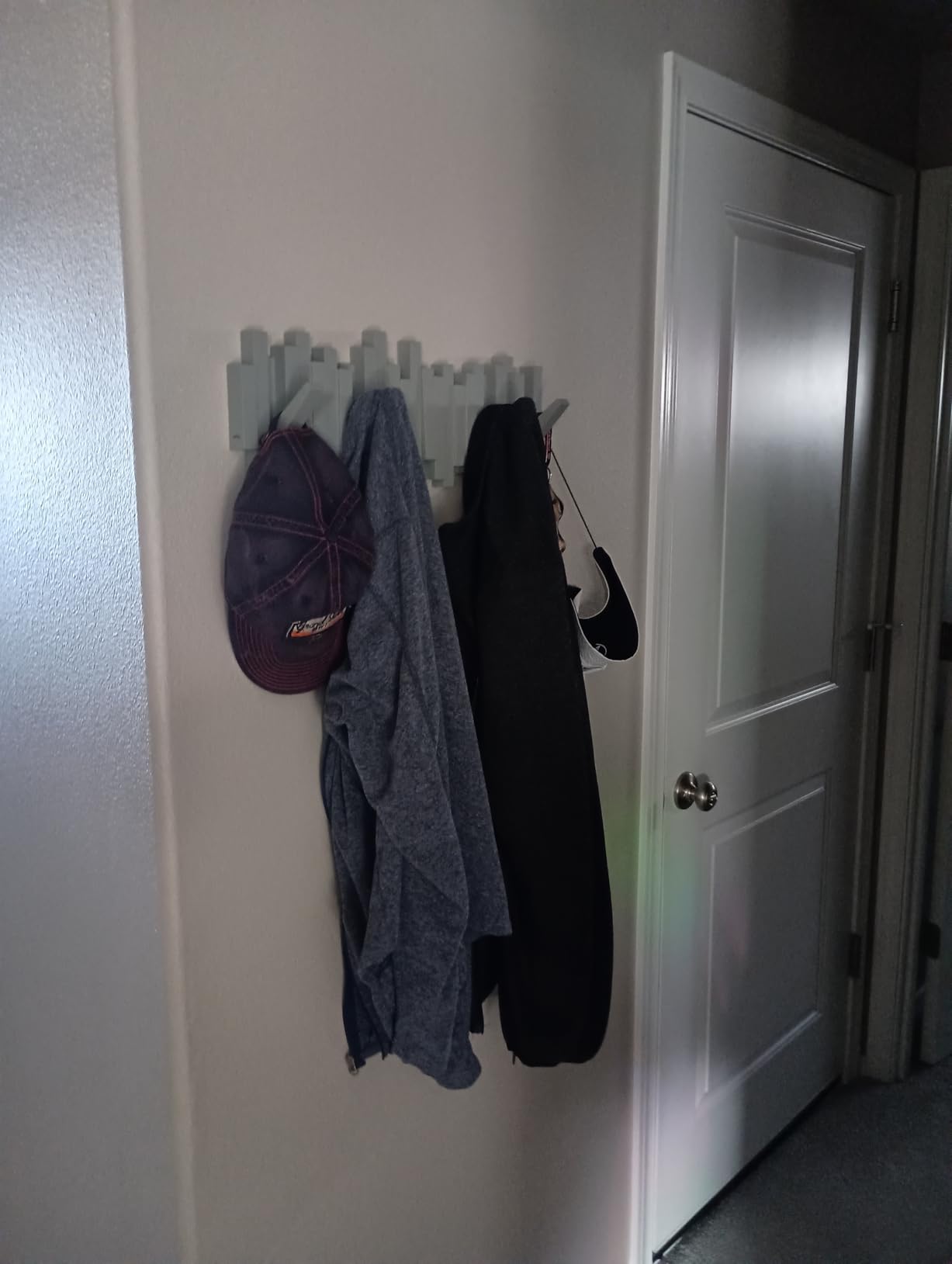 Umbra Sticks Wall-Mounted Coat Rack Rail Hook with 5 Retractable Pegs - Modern, Space-Saving Storage Organizer, Black customer photo 1