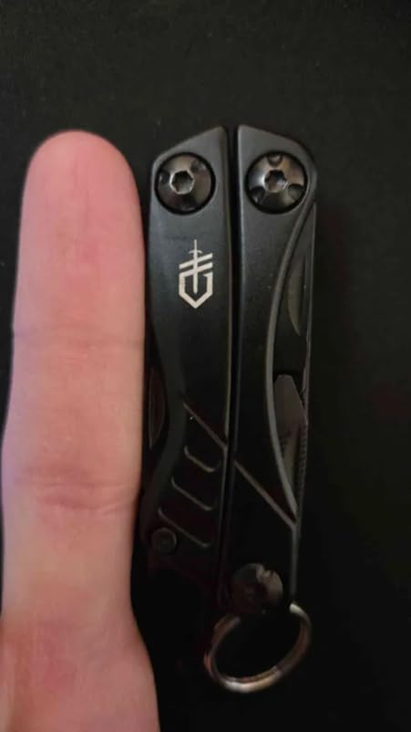 Gerber Gear Dime 12-in-1 Mini EDC Multitool - Needle Nose Pliers, Pocket Knife, Keychain, Bottle Opener - EDC Gear and Equipment - Green customer photo 1
