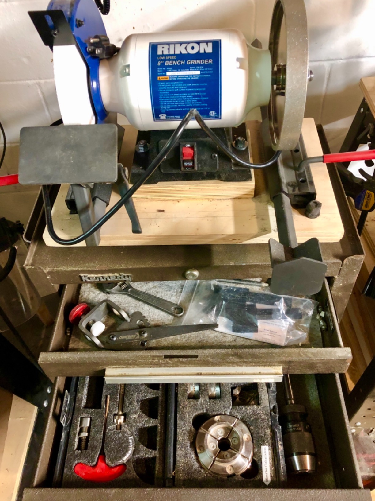 RIKON Professional Power Tools, 80-805, 8†Slow Speed Bench Grinder, Powerful Shop Table Tool, Perfect for Sharpening, With Anti-Vibration Rubber Feet customer photo 2
