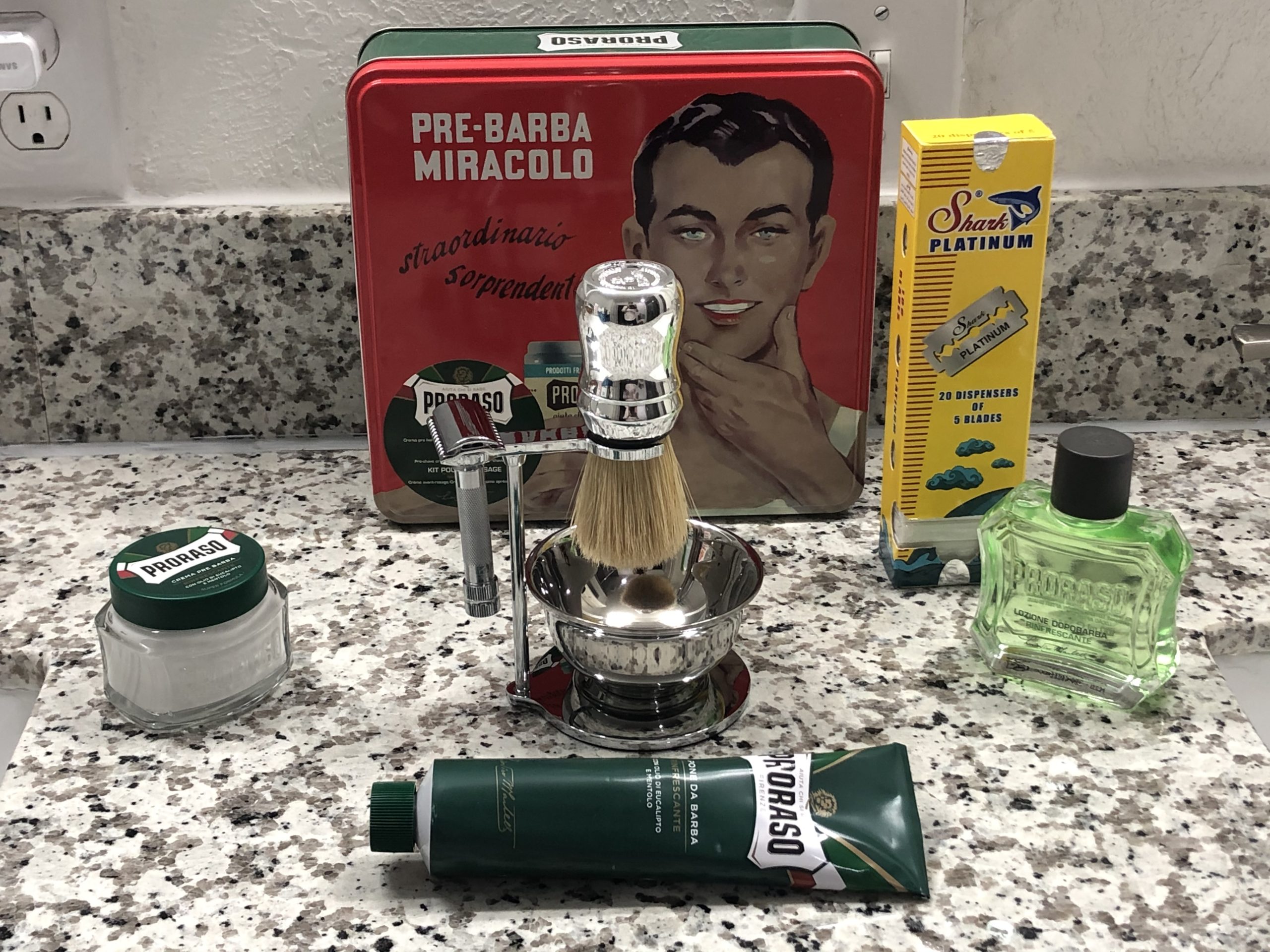 Proraso Shaving Kit - Vintage Gino Tin - Refreshing Pre Shave Cream, Shaving Cream & After Shave Balm for All Beard Types - Premium Italian Gift Set for Men in Collectable Tin customer photo 1