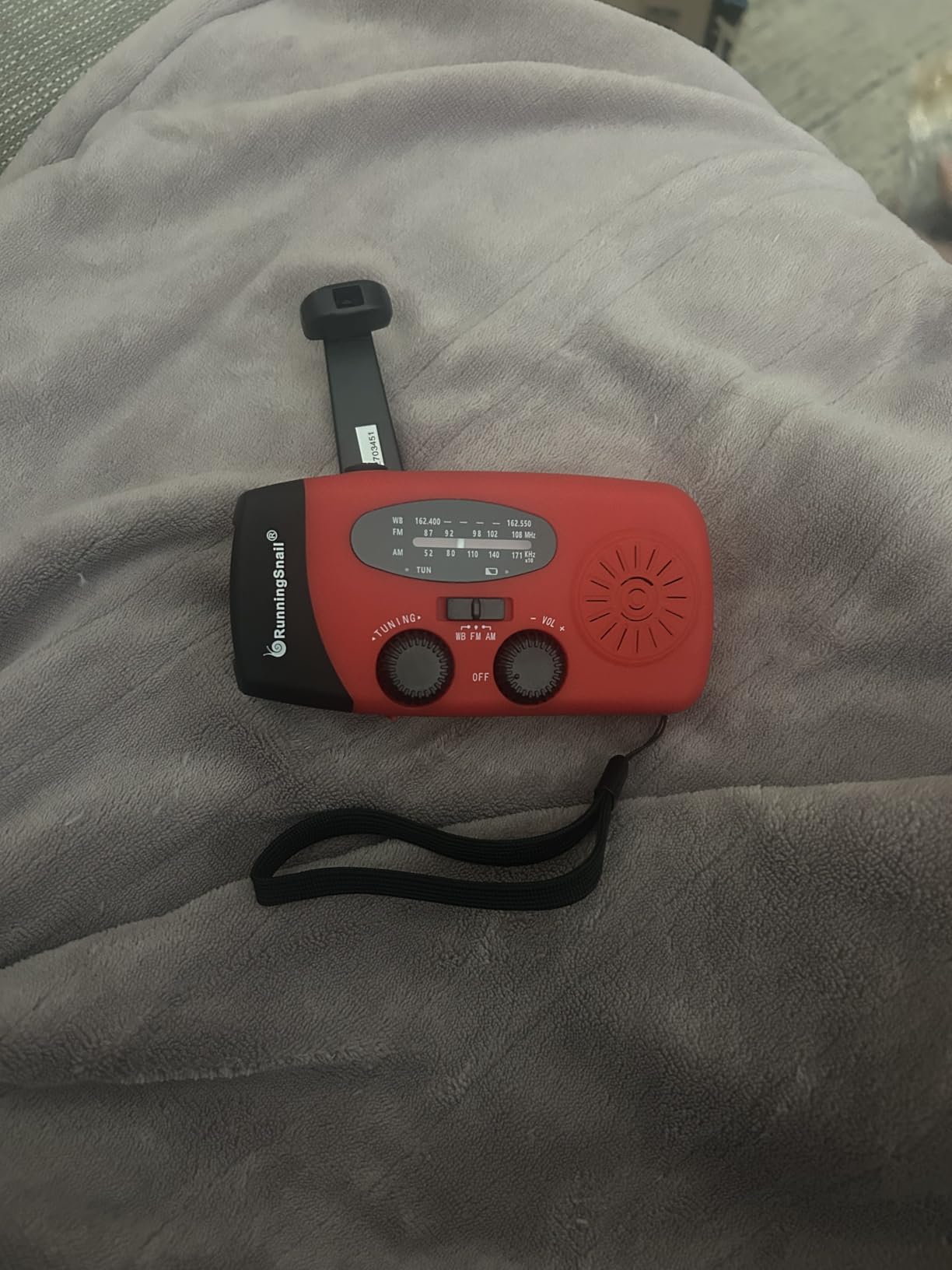 RunningSnail Emergency Hand Crank Radio With LED Flashlight For Emergency, AM/FM NOAA Portable Weather Radio With 2000mAh Power Bank Phone Charger, USB Charged & Solar Power For Camping, Emergency customer photo 1
