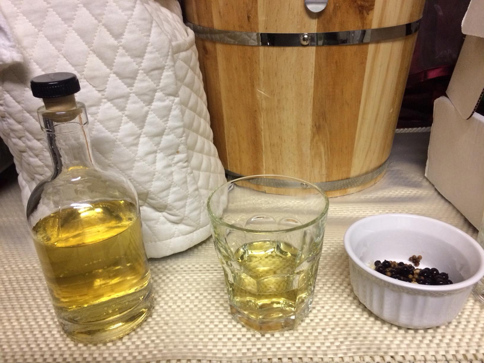 DIY Gift Kits Alcohol Infusion Kit - DIY Botanical Gin Infusion Kit with 6 Botanicals & Stainless Steel Flask & Funnel - Make Your Own Gin Cocktail Gift Set - 20 Piece Set customer photo 2