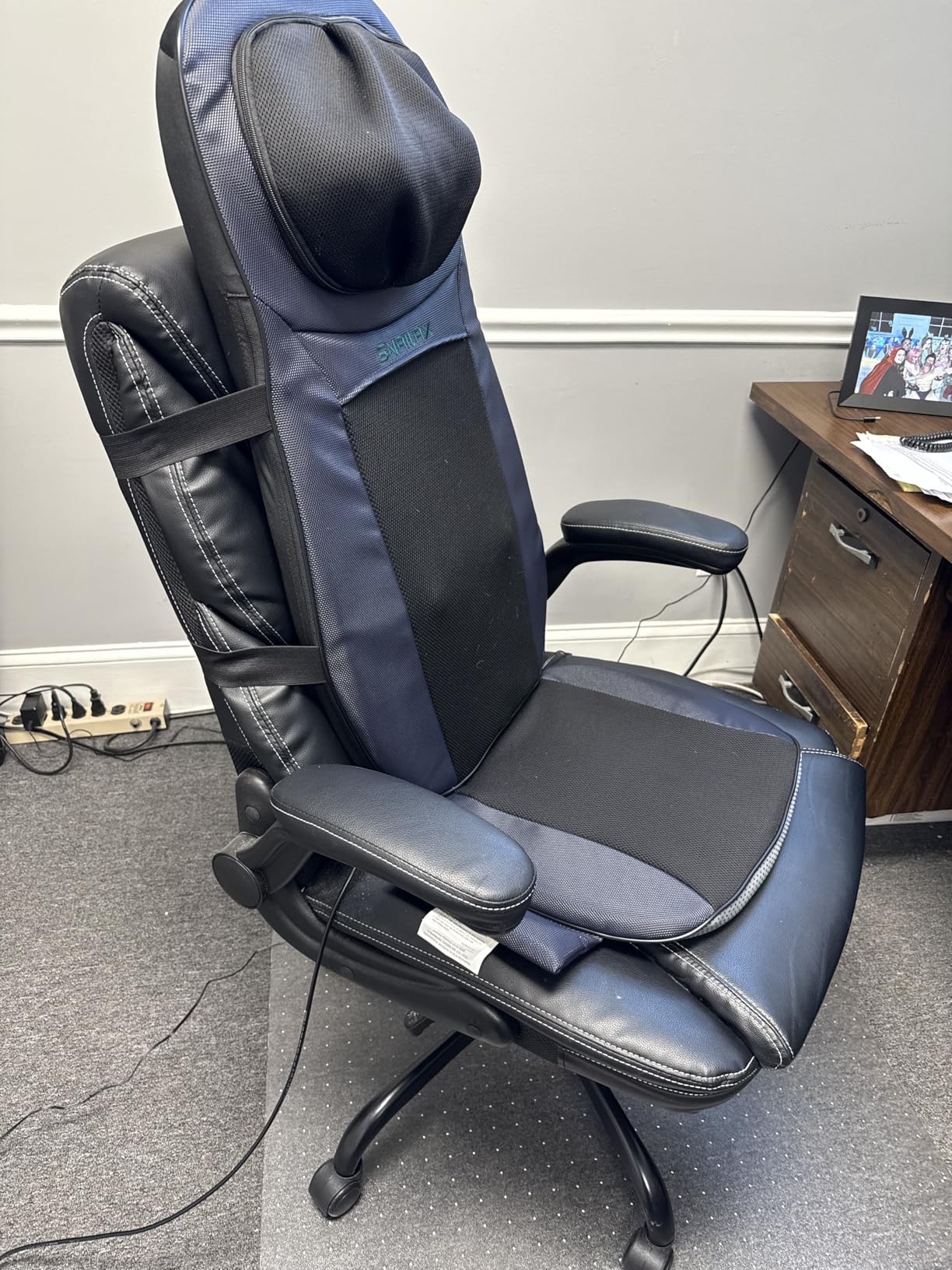 Snailax Shiatsu Neck & Back Massager with Heat, Full Back Kneading Shiatsu or Rolling Massage, Massage Chair Pad with Height Adjustment, Back Massager for Neck and Shoulder customer photo 1