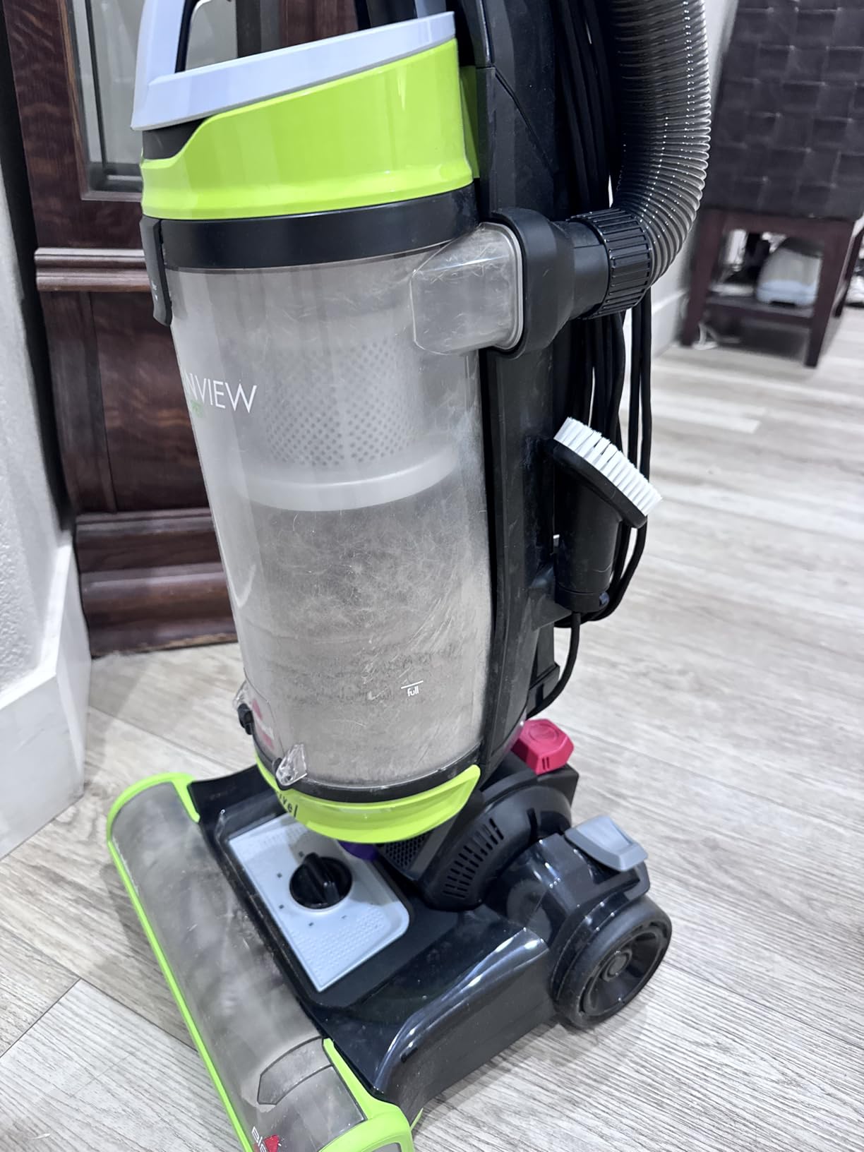 Bissell CleanView Swivel Pet Upright Vacuum, Swivel Steering, Triple Action Brush Roll for Pet Hair, 2252 customer photo 1