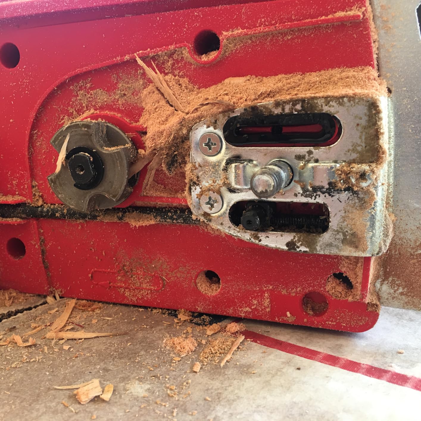 CRAFTSMAN Electric Chainsaw, 16 Inch, 12 Amp Corded Chain Saw Electric, Ergonomic, Powerful Motor (CMECS600) customer photo 2
