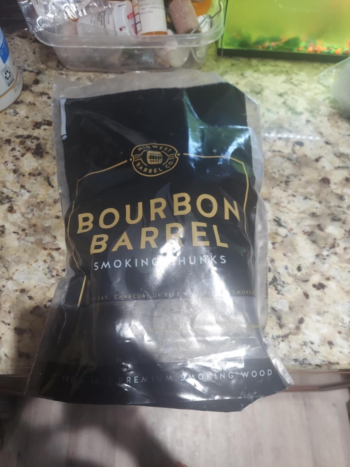 Midwest Barrel Co. Bag of Bourbon Barrel BBQ Smoking Wood Chunks - Authentic American White Oak Wood Chunks from Bourbon Barrels, Slow Burning, 1-4 inches, for BBQ, Lamb, Pork, Poultry, Veggies, Cheese customer photo 1