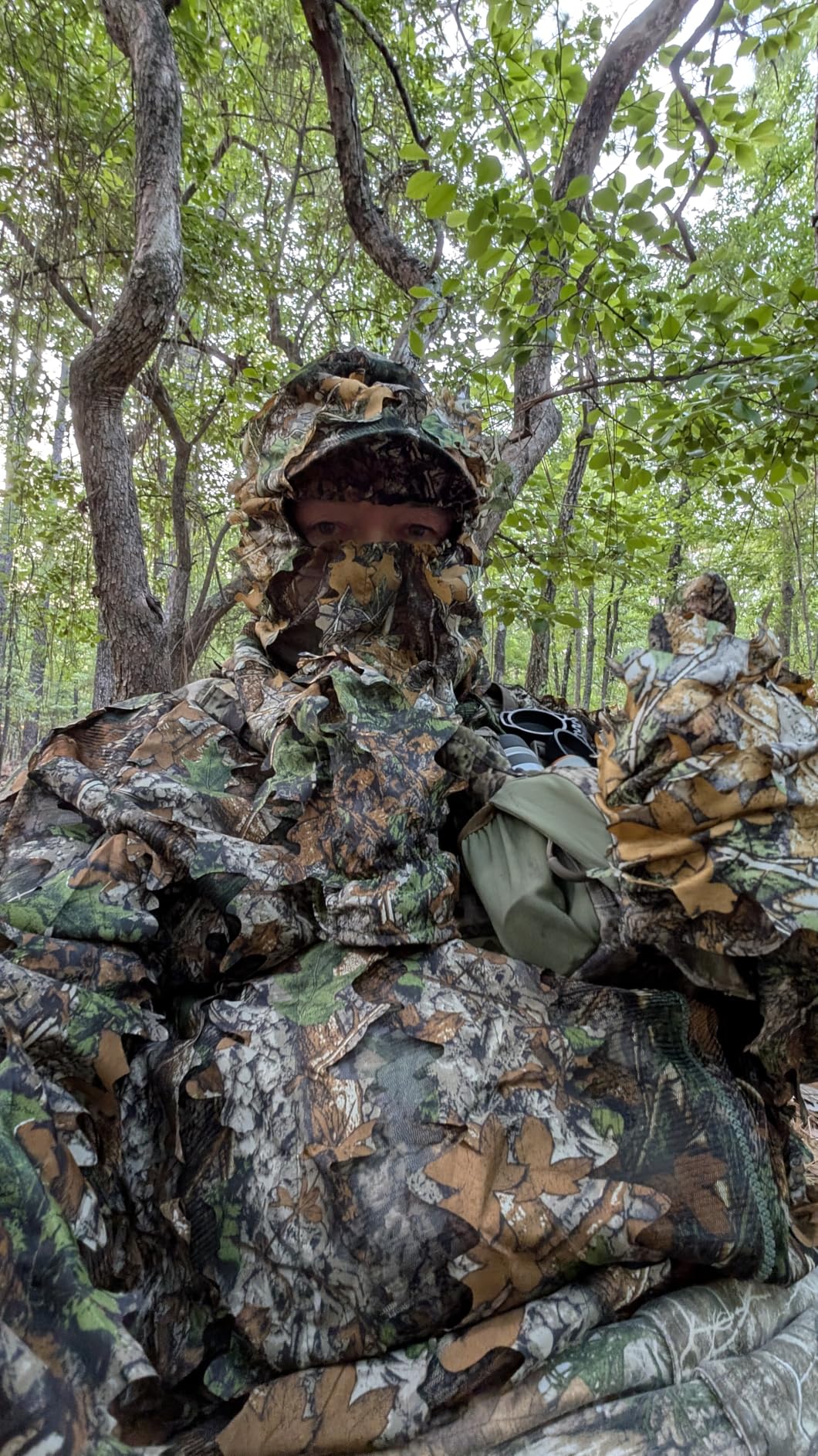 Runpon Ghillie Suit Outdoor Leafy Suit for Hunting Super Lightweight Hooded Camouflage Including Clothes Gloves Face Mask and Bag customer photo 1