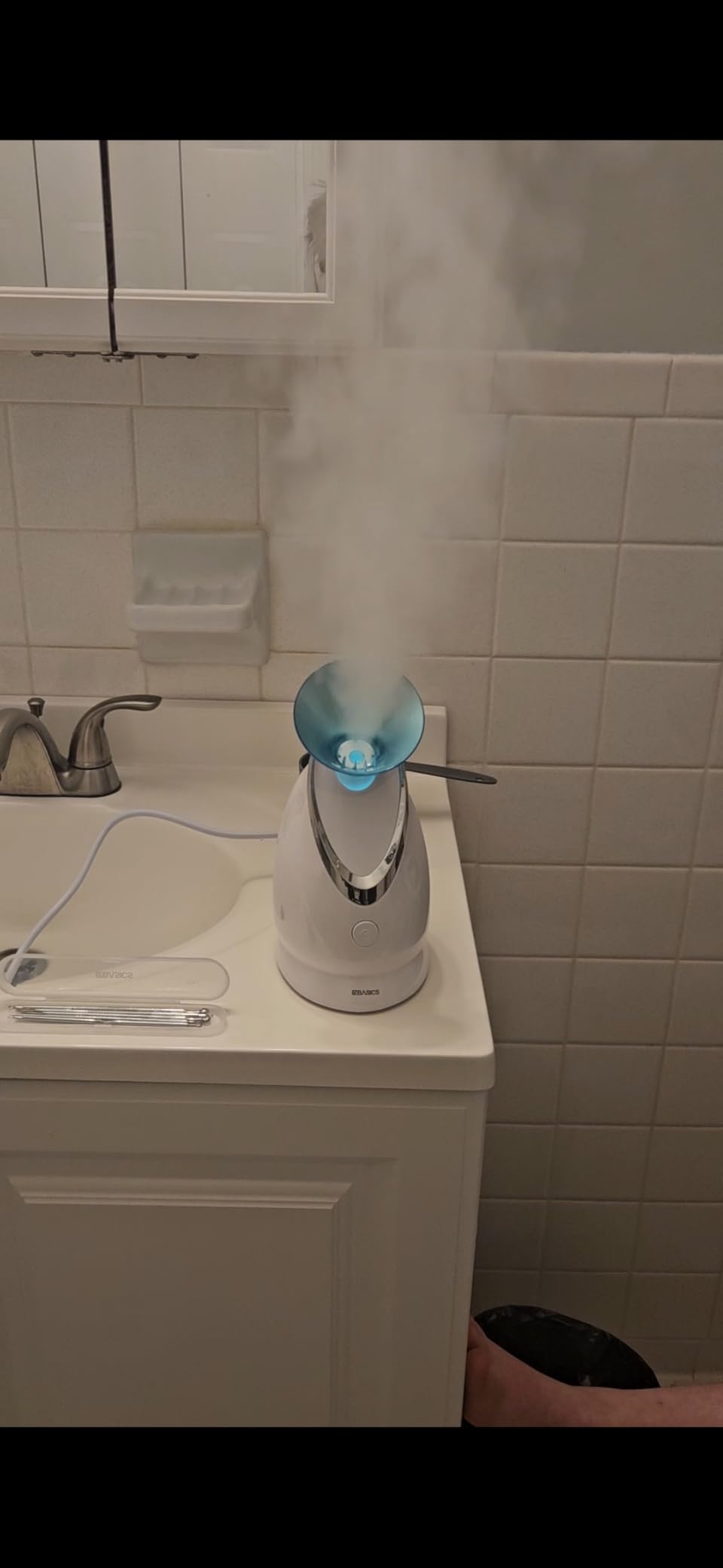 EZBASICS Facial Steamer - Professional Nano Ionic Face Steamer for Facial Deep Cleaning, Warm Mist Humidifier for Home Spa, Unclogs Pores Sinus, Bonus 5 Piece Stainless Steel Skin Kit (Blue) customer photo 2