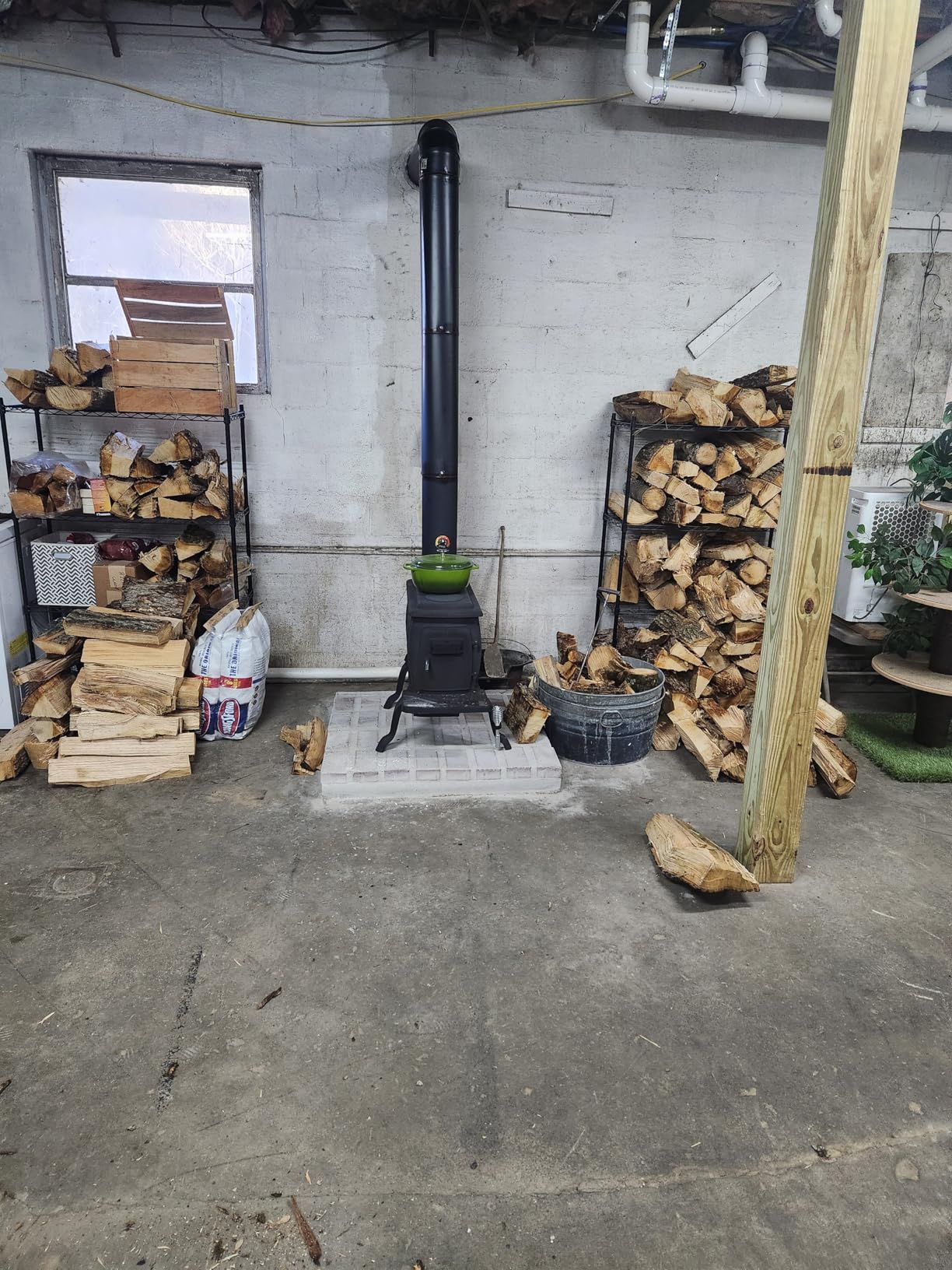 US Stove Company Cast Iron Wood Stove with Cool Touch Safety Handle, Heats up to 54,000 BTUs customer photo 1
