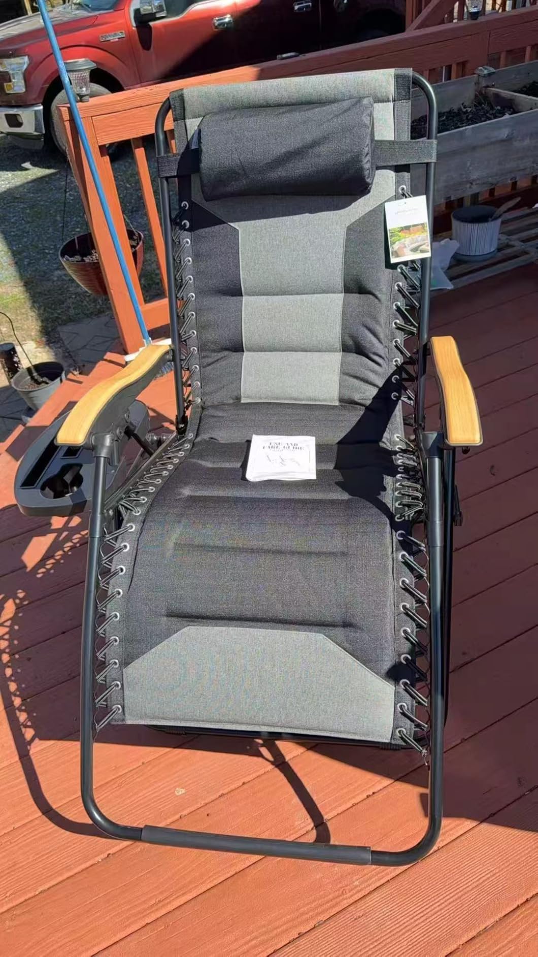PHI VILLA XXL Oversized Padded Zero Gravity Chair, 30 inch Wide Seat Foldable Patio Recliner with Cup Holder, Support 400 LBS for Big and Tall, Outdoor Beach Yard Camping Lounger (Black) customer photo 2