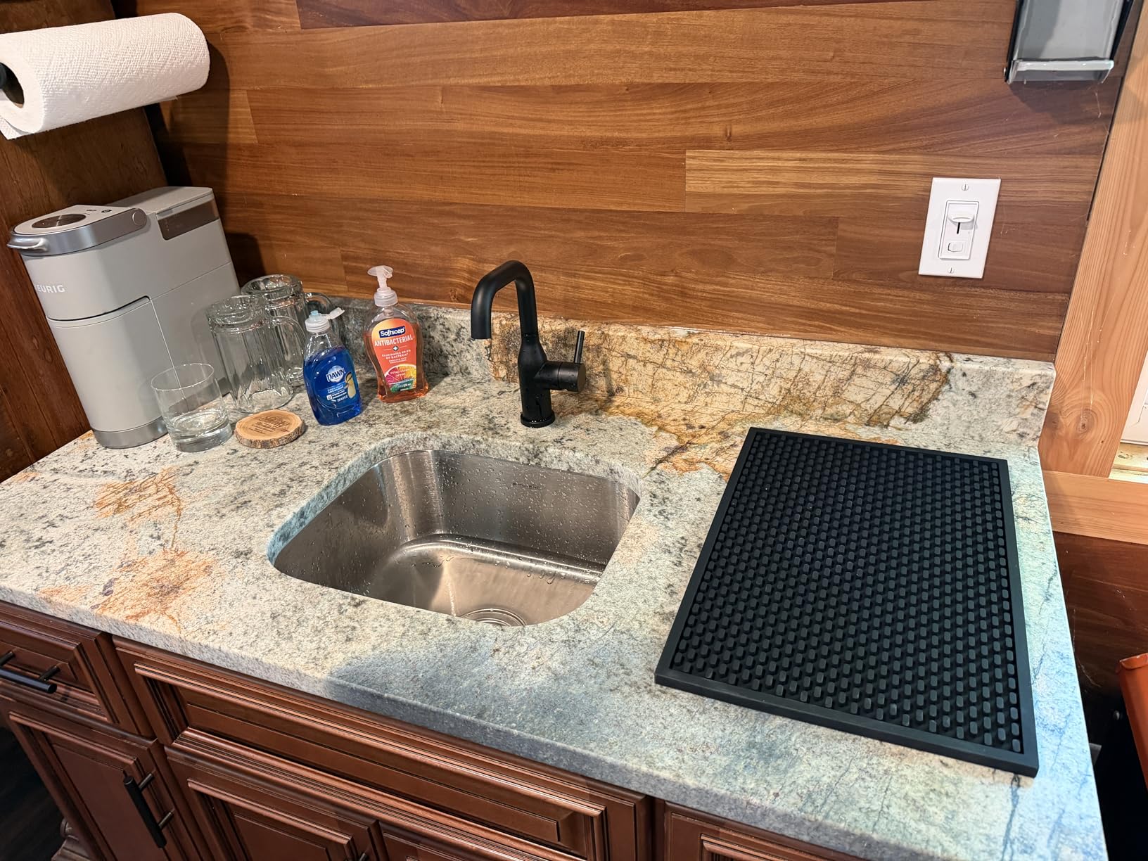 AXIESO Silicone Drip Mat - 1/2 Inch Thick, Heat-Resistant and Food Safe - Counter Top, Coffee Bar or Restaurant - Drying Mat for Glasses - 18x12 Inches customer photo 2