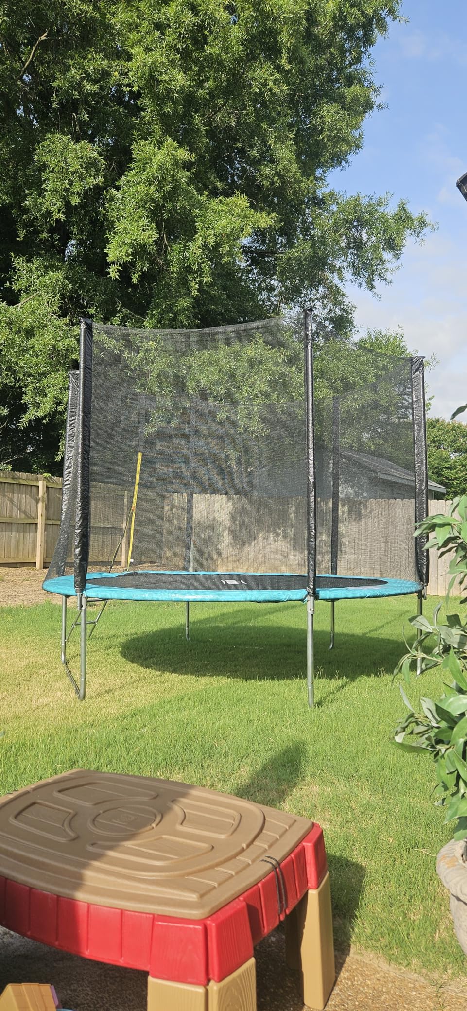AOTOB 8FT 10FT 12FT 14FT 15FT Trampoline with Safety Enclosure Net, Outdoor Trampoline with Basketball Hoop, Heavy Duty Jumping Mat and Spring Cover Padding for Kids and Adults customer photo 1