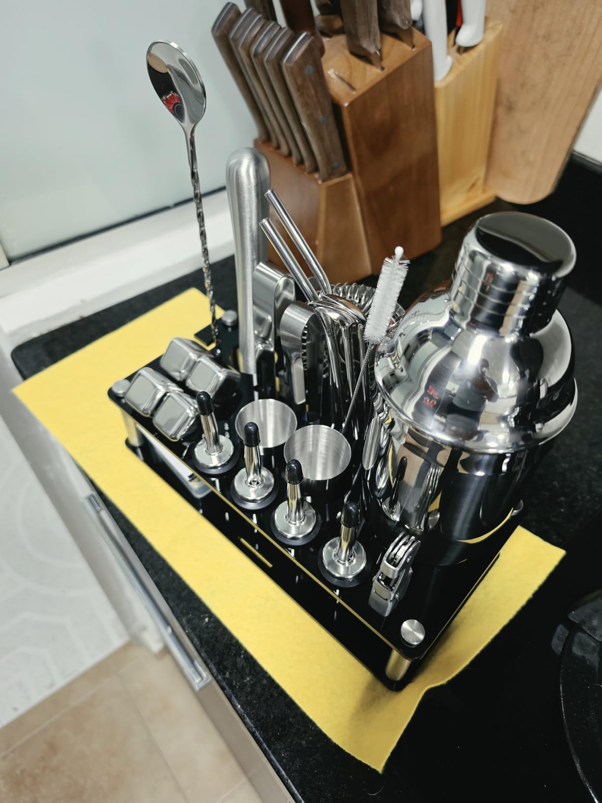 Cocktail Shaker Set, 23-Piece Stainless Steel Bartender Kit with Acrylic Stand & Cocktail Recipes Booklet, Professional Bar Tools for Drink Mixing, Home, Bar, Party (Include 4 Whiskey Stones) customer photo 1
