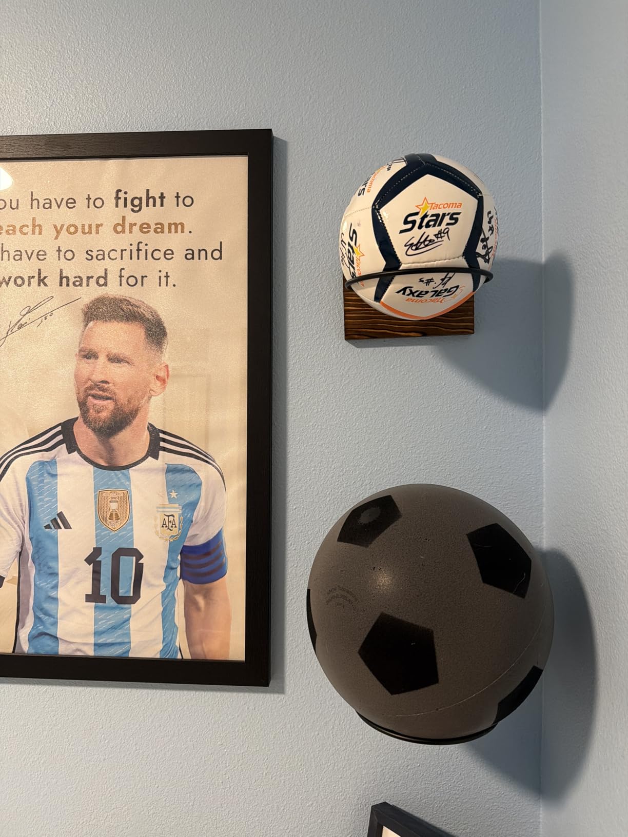 PUERSI Ball Holder Wall Mount Ball Stand Display Storage for Basketball Football Soccer Volleyball customer photo 1