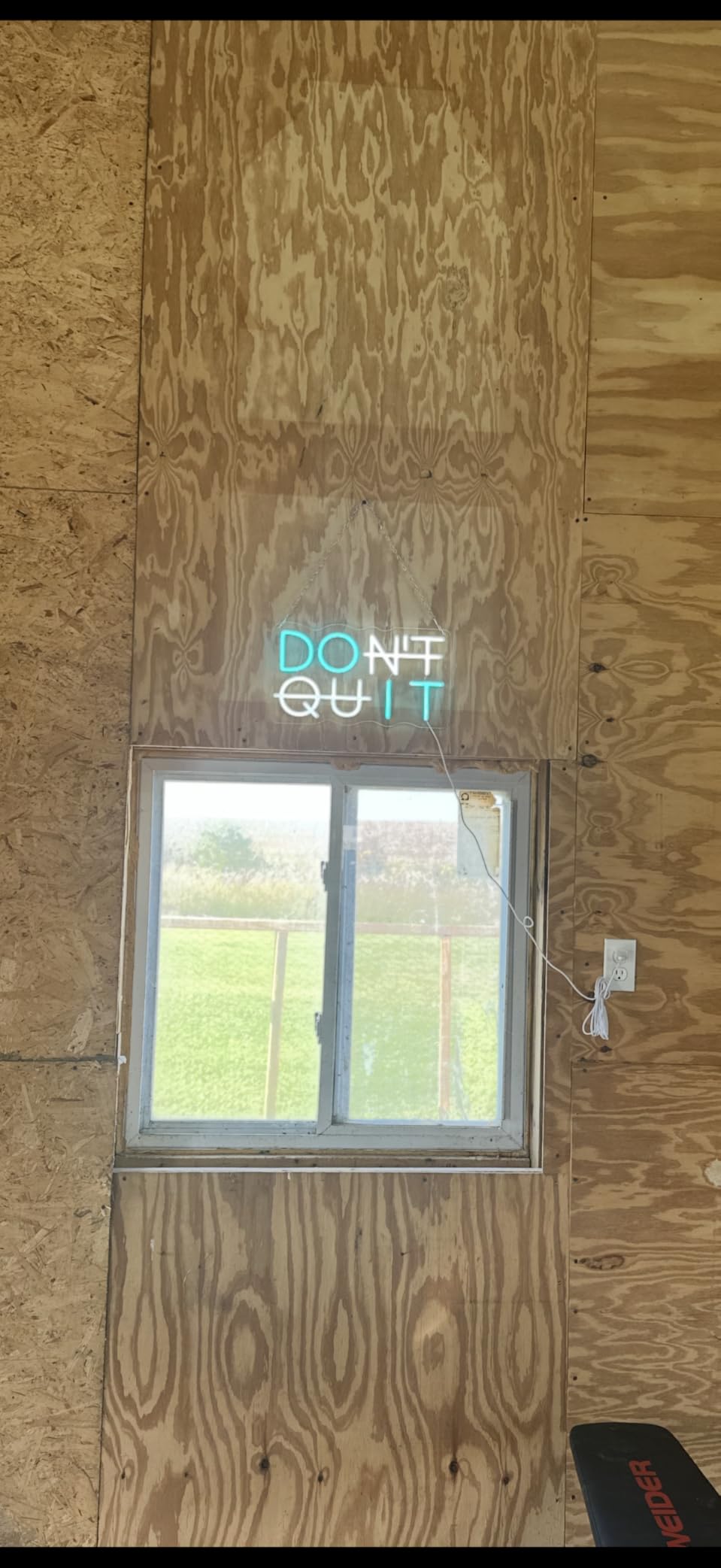 Don't Quit LED Neon Sign for Wall Decor, DO IT Neon Lights Party Decorations, USB Powered Switch Neon Lights lighting adjustable for Office Room, Gym Room, Man Cave, Gamer Room customer photo 2