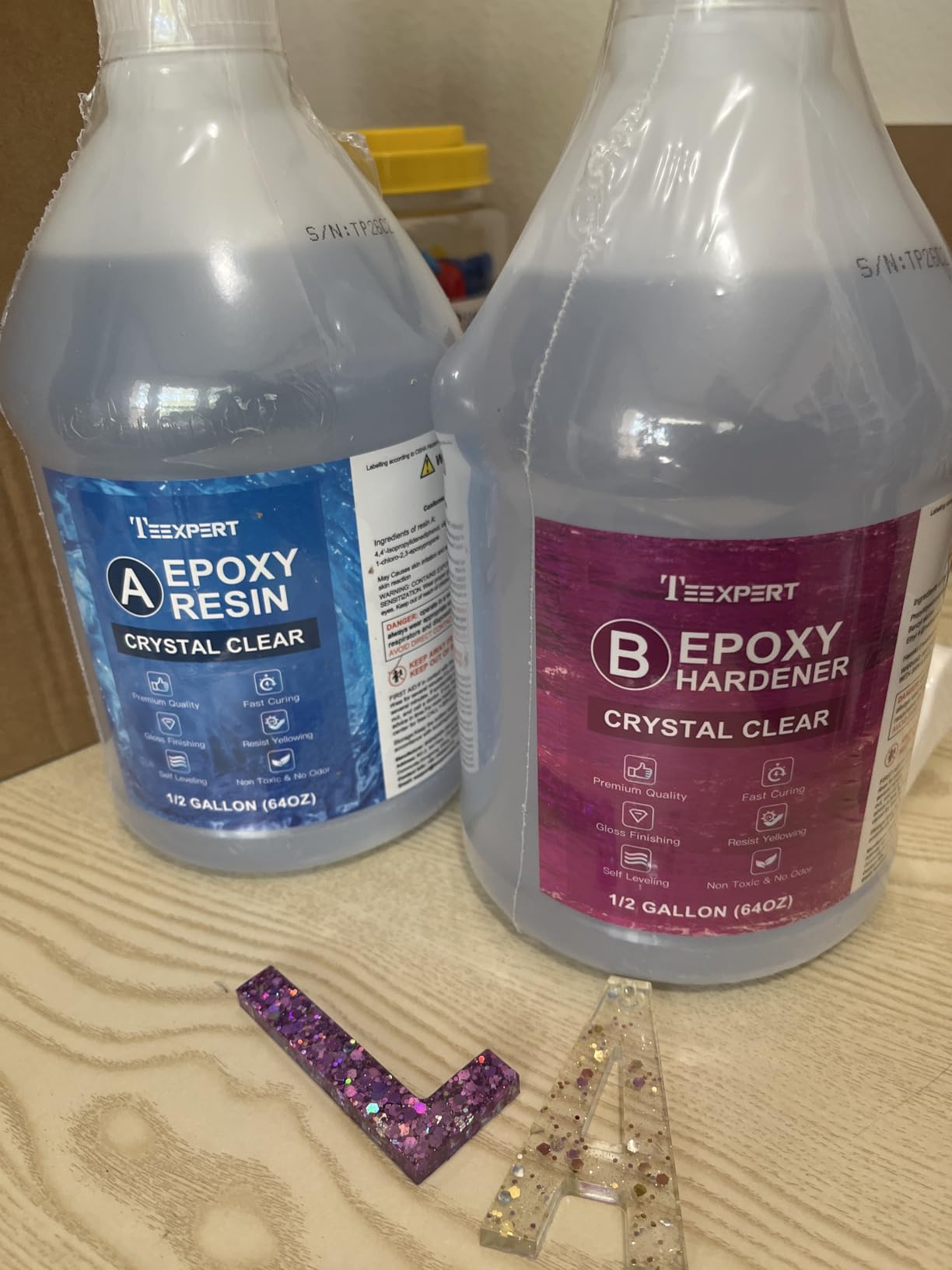 Teexpert Crystal Clear Epoxy Resin Kit 1 Gallon Self-Leveling Coating and Casting Resin, High-Gloss & Bubbles Free Resin and Hardener Kit for DIY Art, Jewelry, Table Top, Molds, Wood 1:1 Ratio customer photo 1