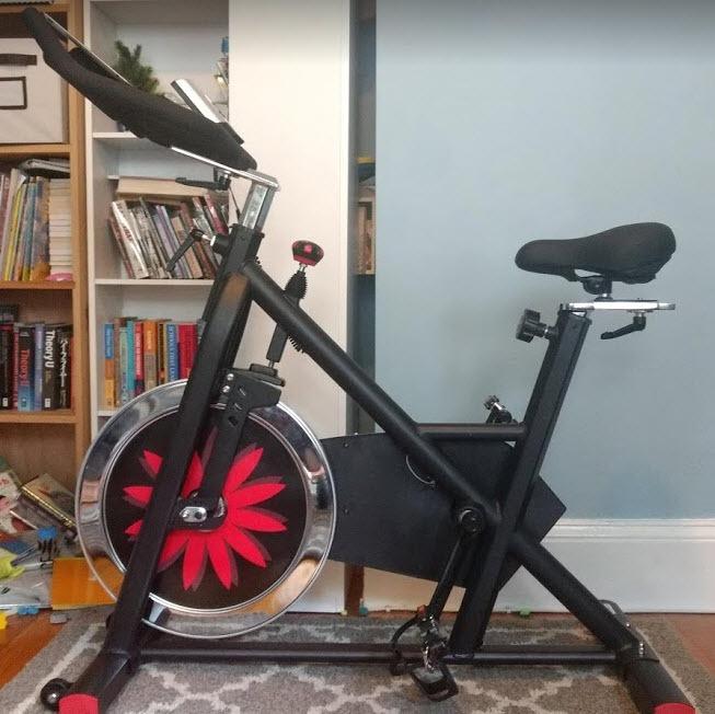 JOROTO Exercise Bike, Magnetic Stationary Bikes for Home with 40LBS Flywheel, App Supported Indoor Bike with 350LBS Weight Capacity, Low Noise customer photo 1