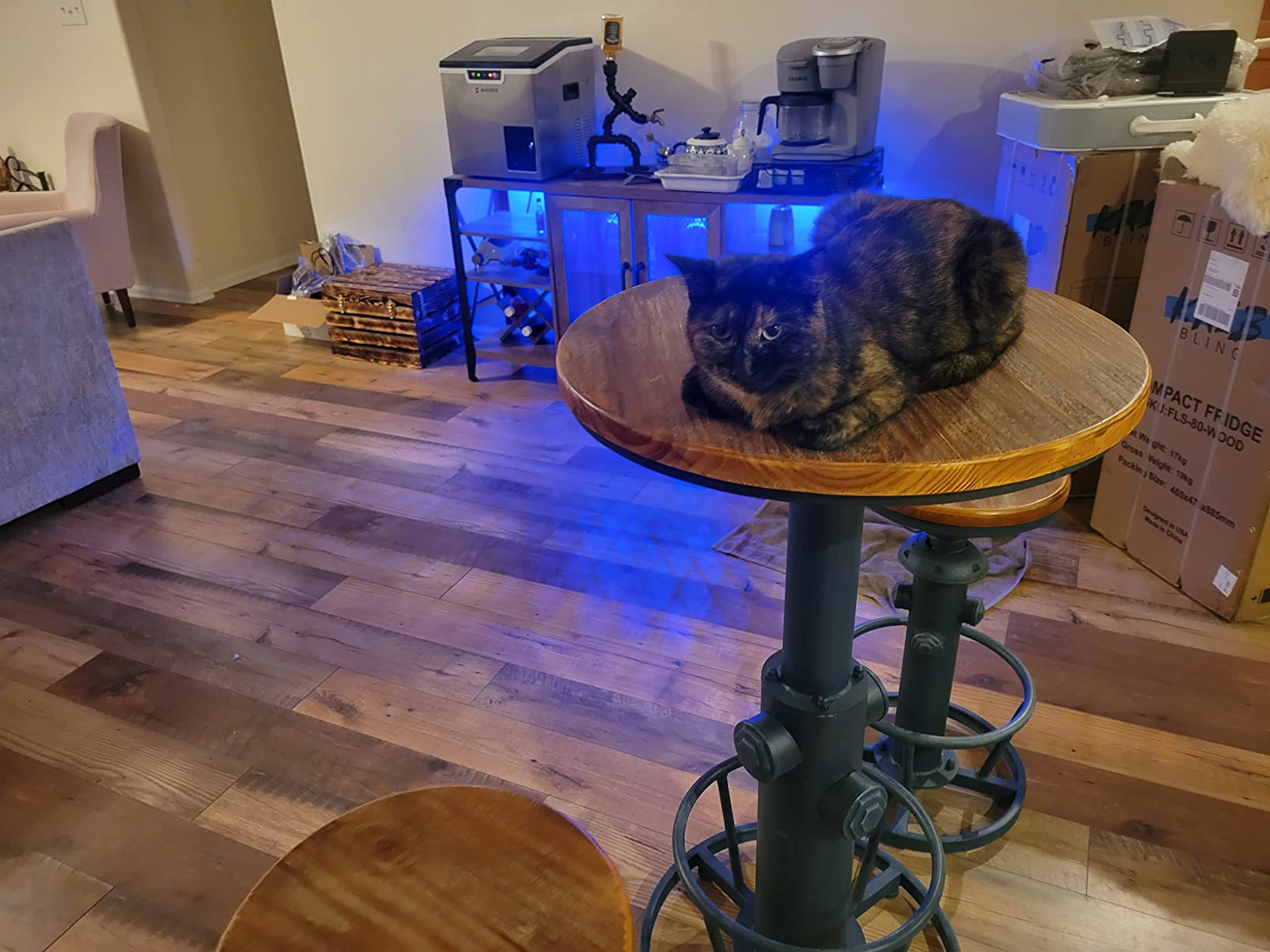 Topower 3 Piece Pub Bar Set Retro Round Bar Table and Stools for 2 Height Adjustable Pub Desk and Stools Match Bar Height and Counter Barstool Antique Blue(1 Table + 2 Chairs) customer photo 1
