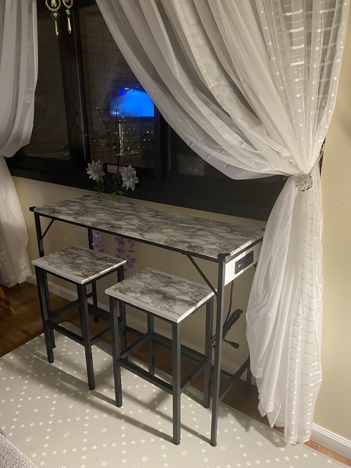 HOOBRO Bar Table and Chairs Set, 39.4