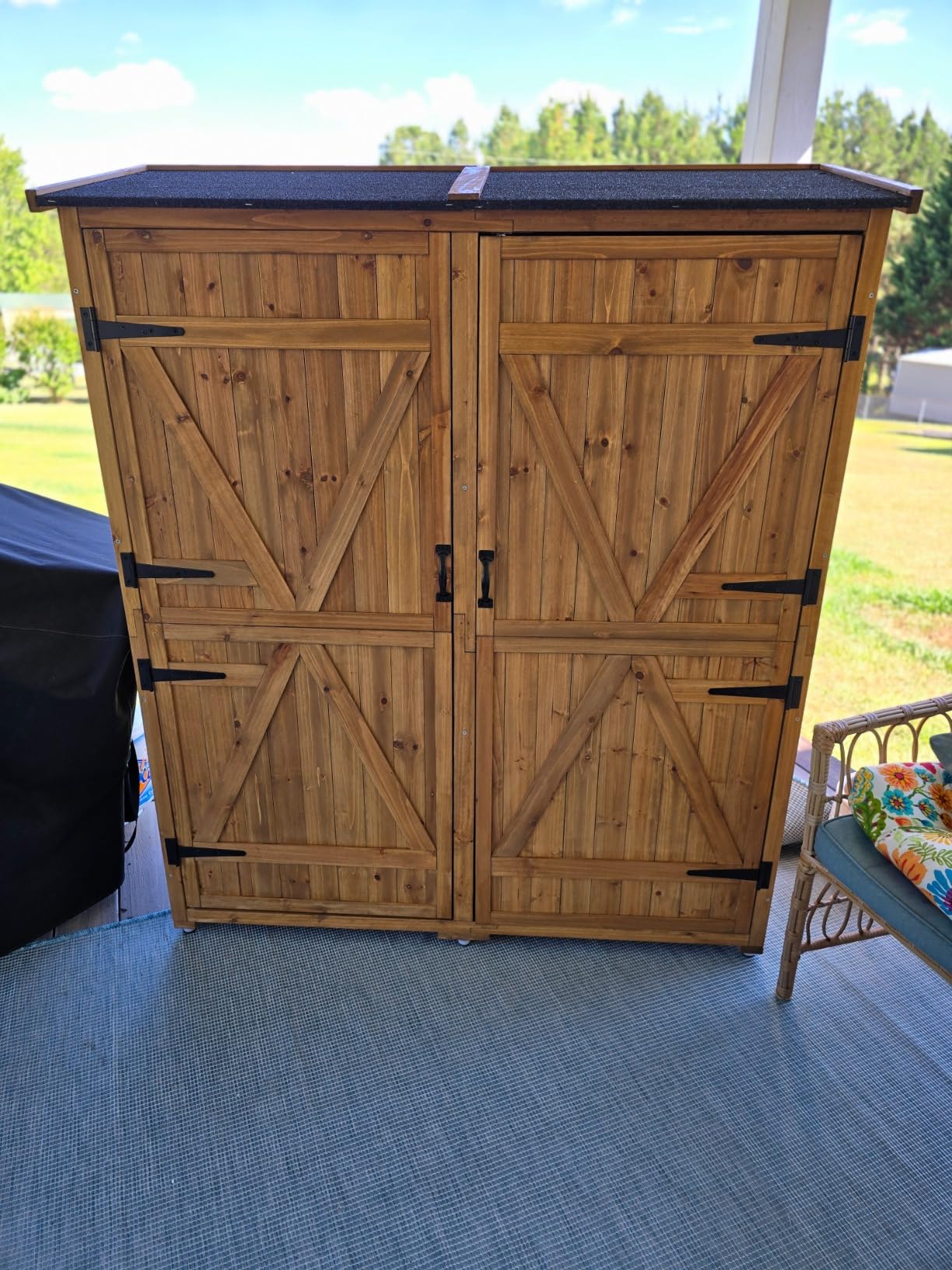 Gizoon Outdoor Cabinet, Waterproof Roof, Double Lockable Wooden Shed customer photo 1