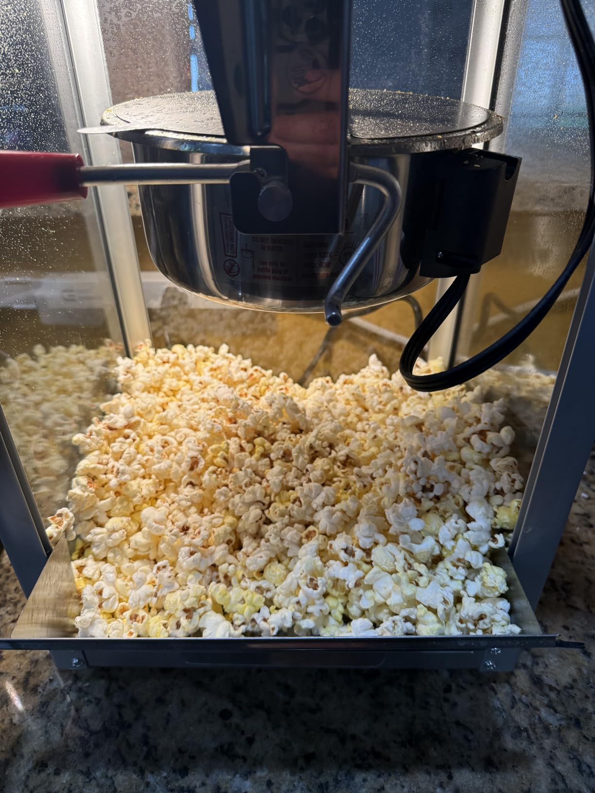VEVOR Commercial Popcorn Machine, 8 Oz Kettle, 850 W Countertop Popcorn Maker for 48 Cups per Batch, Theater Style Popper with 3-Switch Control Steel Frame Tempered Glass Doors 2 Scoops 2 Spoons, Red customer photo 2