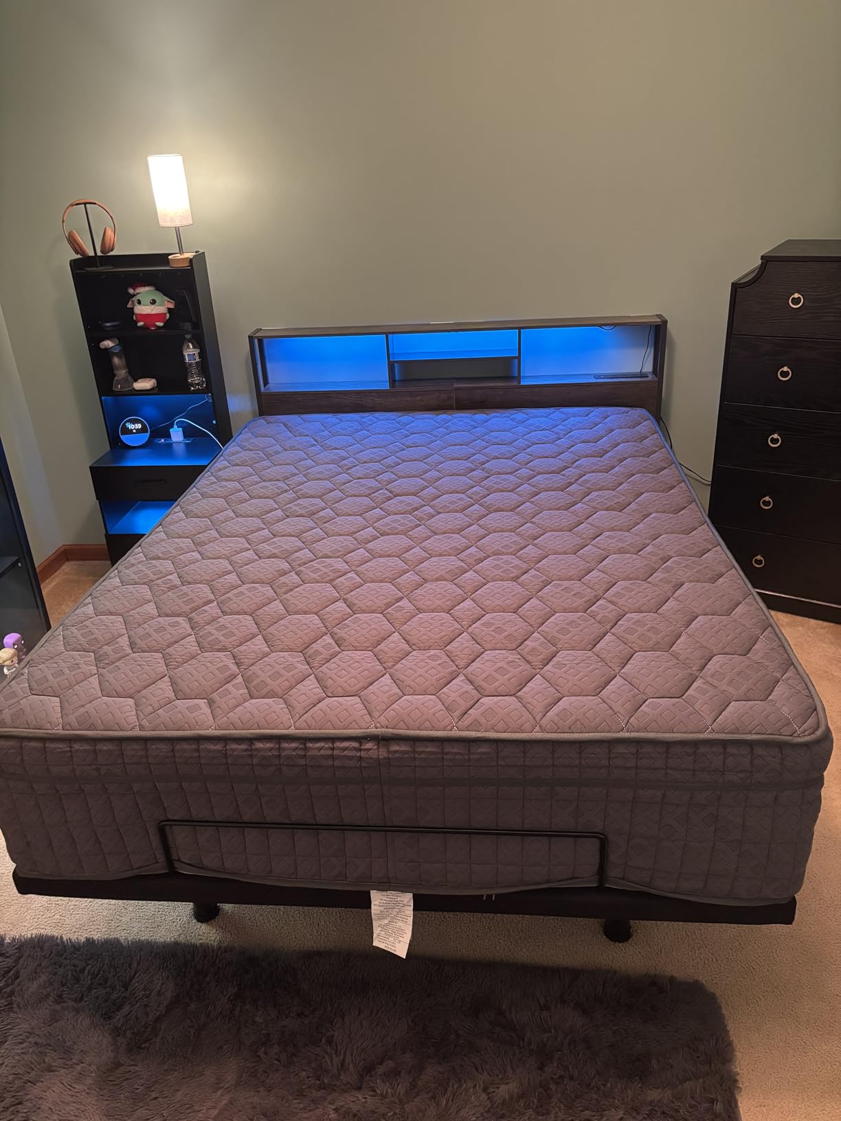 Tami Tami T600 Adjustable Bed Frame Queen Size with Remote & Massage customer photo 1