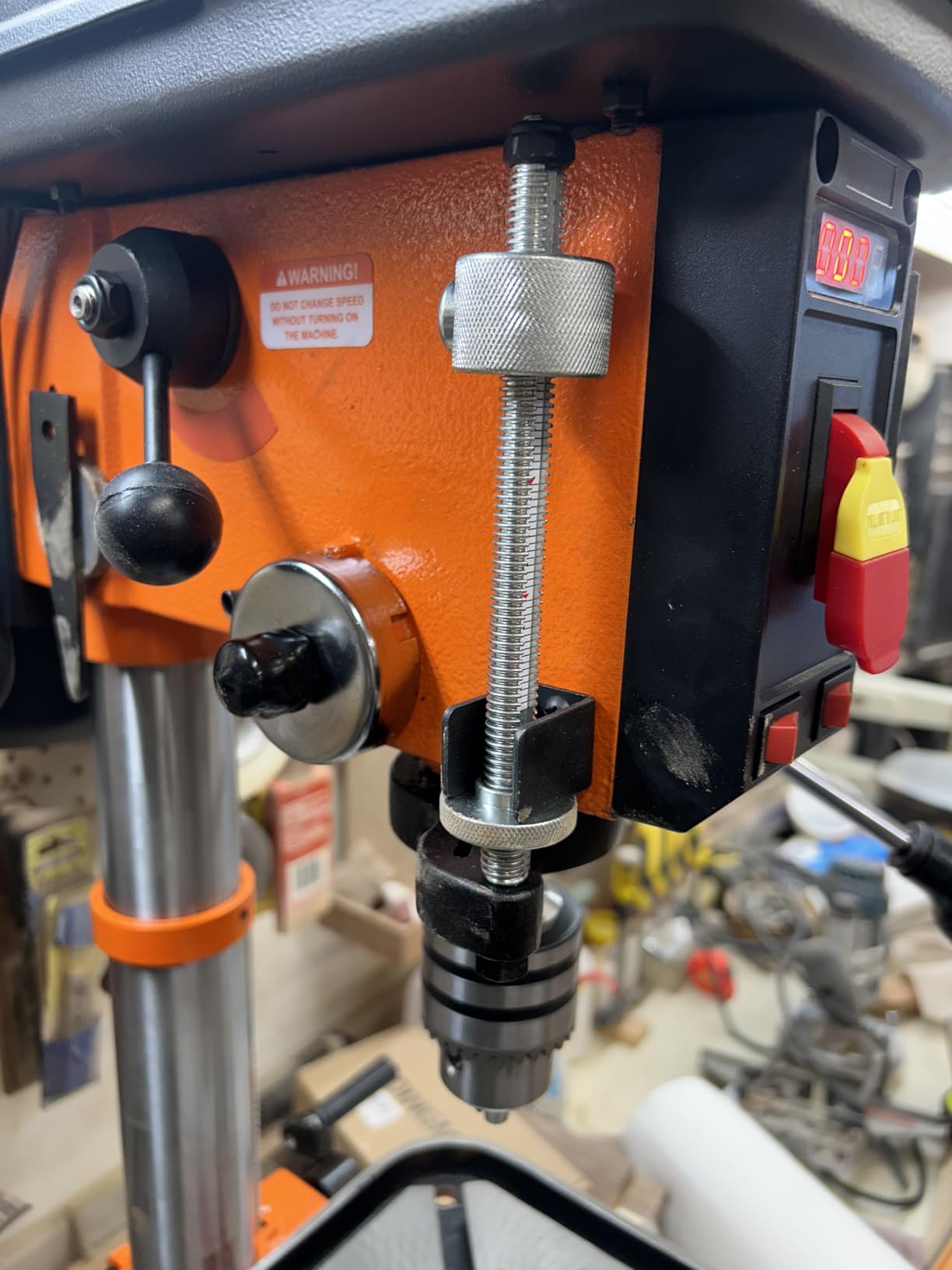VEVOR 12 in Benchtop Drill Press, 5 Amp 120V, Variable Speed Cast Iron Bench Drill Press, 12 in Swing Distance 0-45 Degree Tilting Worktable with Laser Work Light, Tabletop Drilling Machine for Wood Metal customer photo 1