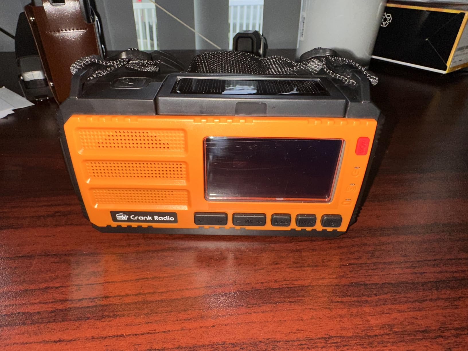 Hand Crank Emergency Radio 7400mWh (2000mAh) Solar Hand Crank Radio Built in 3 Charging Cables AM/FM/NOAA Weather Radio Battery Operated Hand Crank Charger for Emergency Supplies Survival Gear customer photo 2