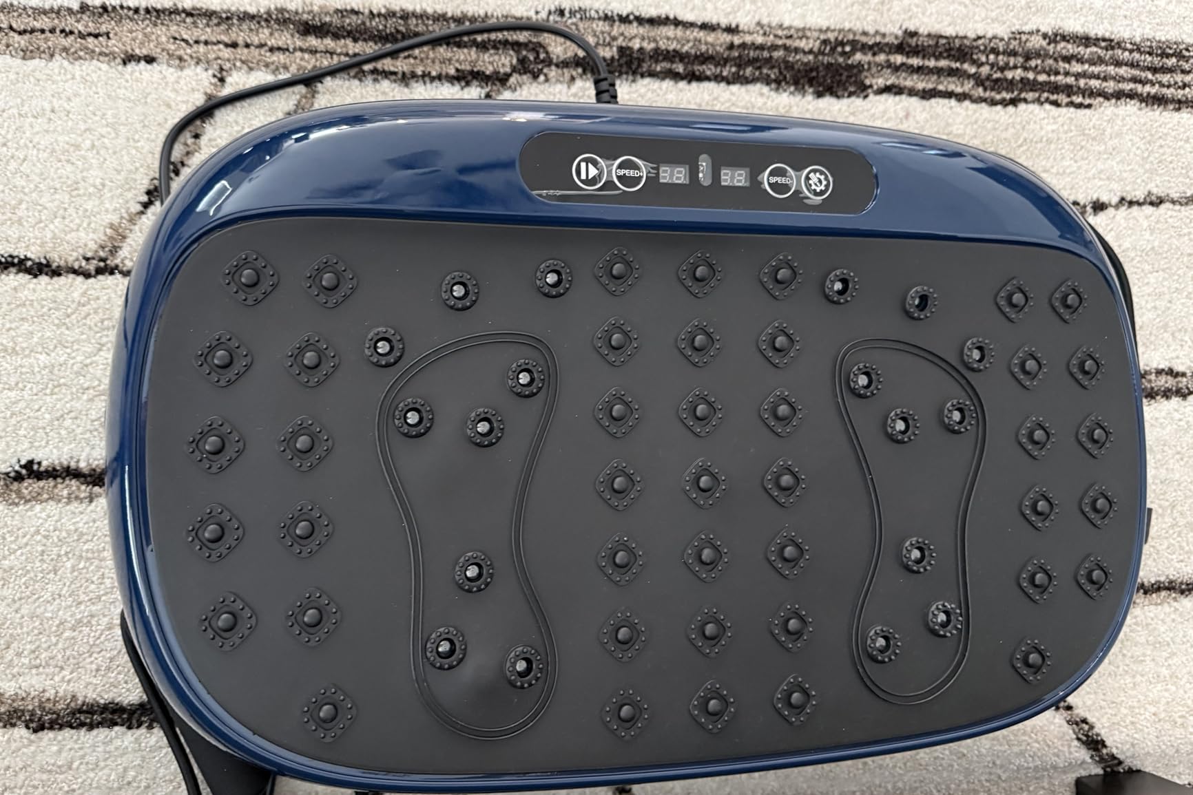 Lifepro HexaPlate Lite Vibration Plate Exercise Machine - Magnetic Acupoints, 99 Speeds & 10 Presets with Resistance Bands customer photo 2