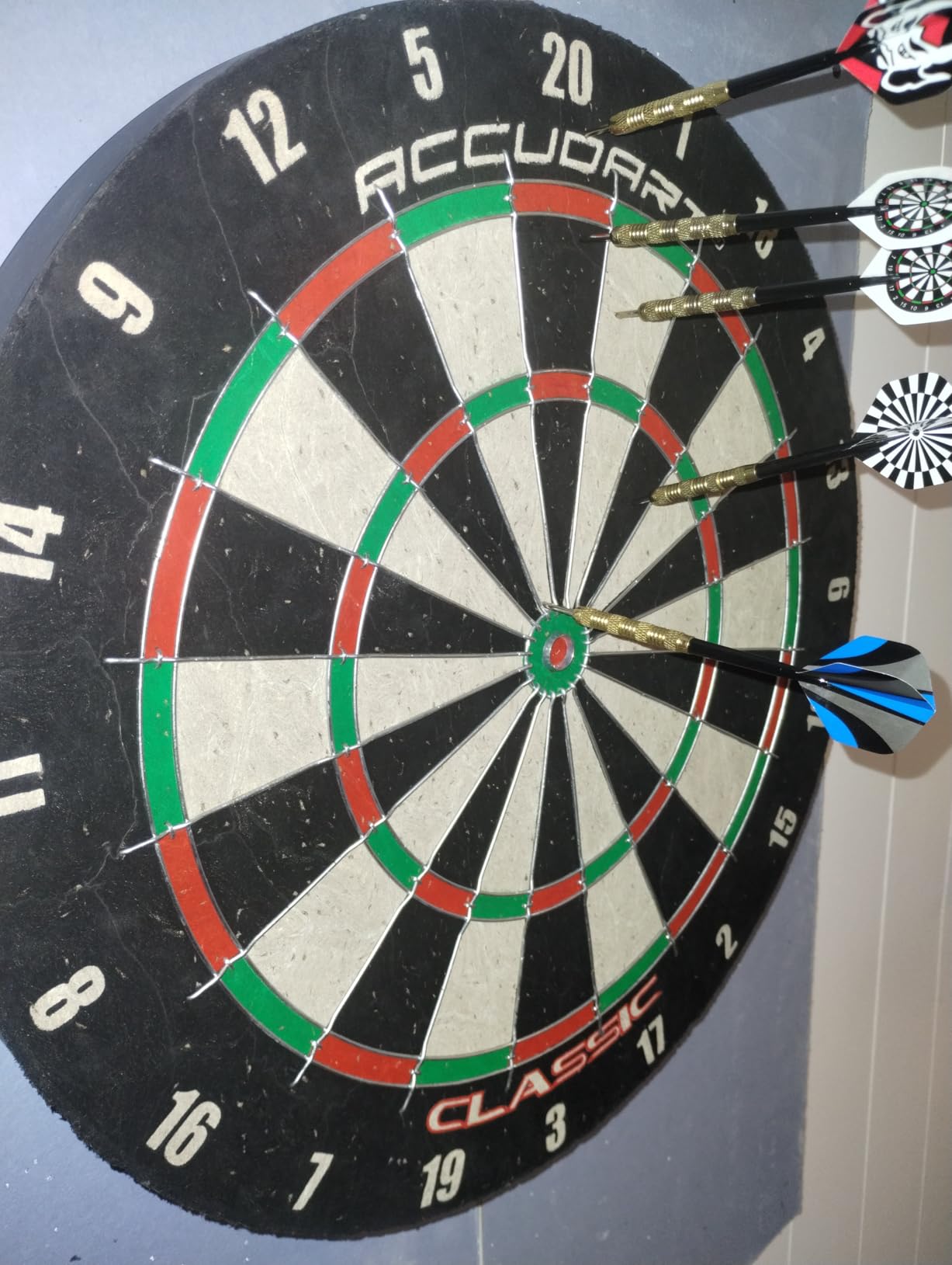 Accudart Classic Bristle Dartboard - Official 18