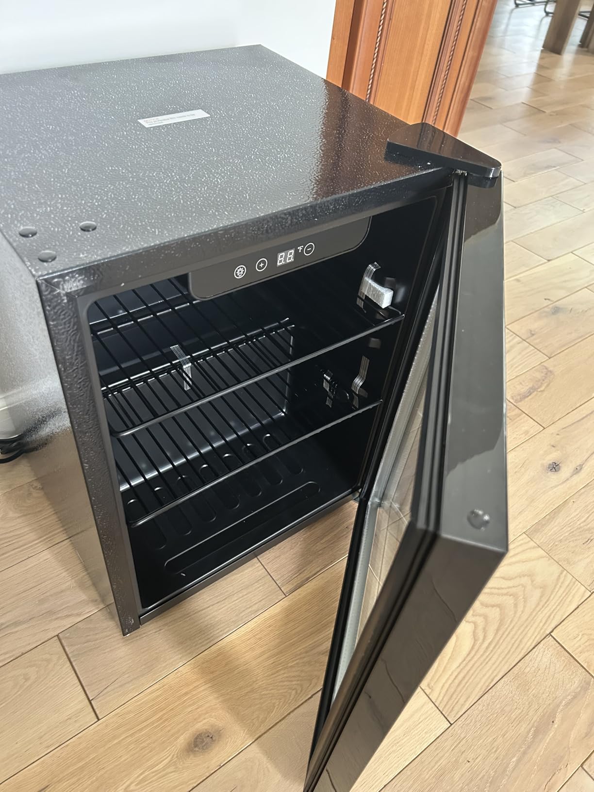 Icyglee Beverage Refrigerator Cooler, 126 Can Mini Fridge with Glass Door for Wine, Soda Beer, Beverage Cooler for Home, Bar, Office with Adjustable Removable Shelves, Black customer photo 2