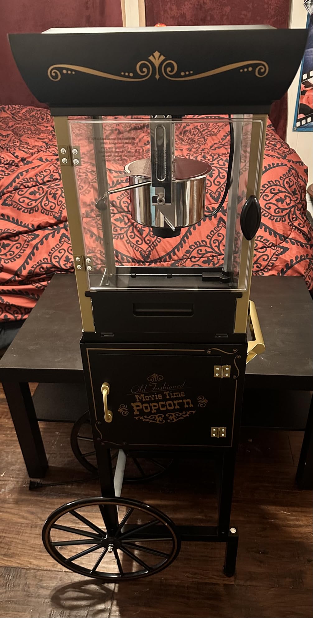 Nostalgia Popcorn Maker Machine - Vintage Theater Style Popcorn Cart With 2.5oz Stainless Steel Kettle, Makes Up To 10 Cups Easily - Bring Home the Fun with Theater Style Popcorn Machine- Red customer photo 2