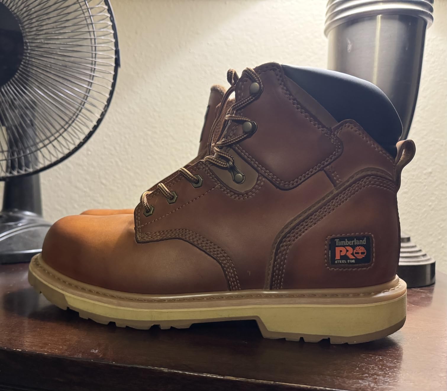 Timberland PRO Men's Pit Boss 6 Inch Steel Safety Toe Industrial Work Boot customer photo 1