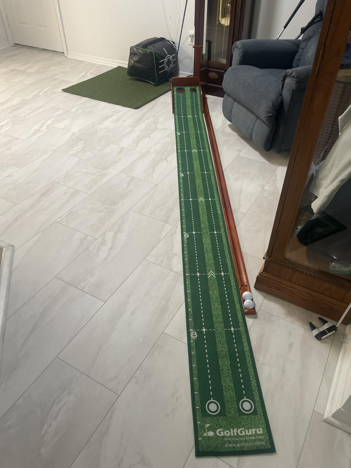 Golfguru Putting Green, 9.8ft Golf Putting Mat with Automatic Ball Return Track & Putting Mirror, Indoor Putting Greens for Home with Thickened Wrinkle-Free Crystal Velvet, Golf Accessories for Men customer photo 1