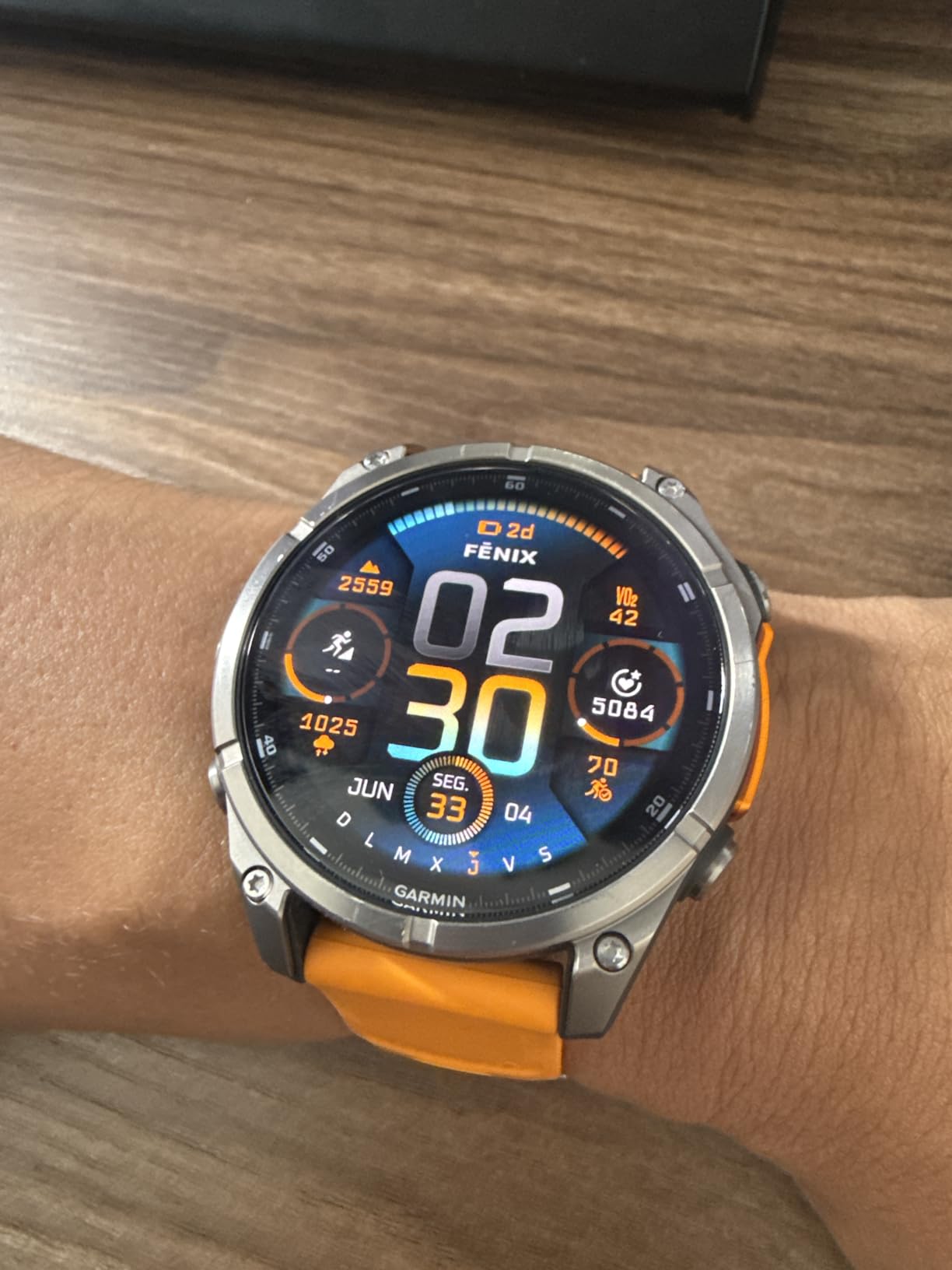 Garmin fenix 8, Sapphire, 47mm, Titanium, Spark Orange/Graphite | Premium Multisport Smartwatch, AMOLED Display, GPS, Built-In Flashlight, Dive-Rated, Built-In Speakers & Mic customer photo 1