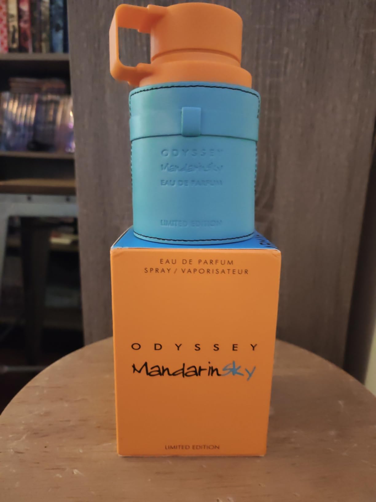 Armaf Odyssey Mandarin Sky - Citrus, Amber, Vanilla - 4-Piece Gift Set for Men (3.4 oz Eau de Parfum + 3.4 oz Shower Gel + 1.7 oz Body Spray + 8.4 oz Shampoo) customer photo 2