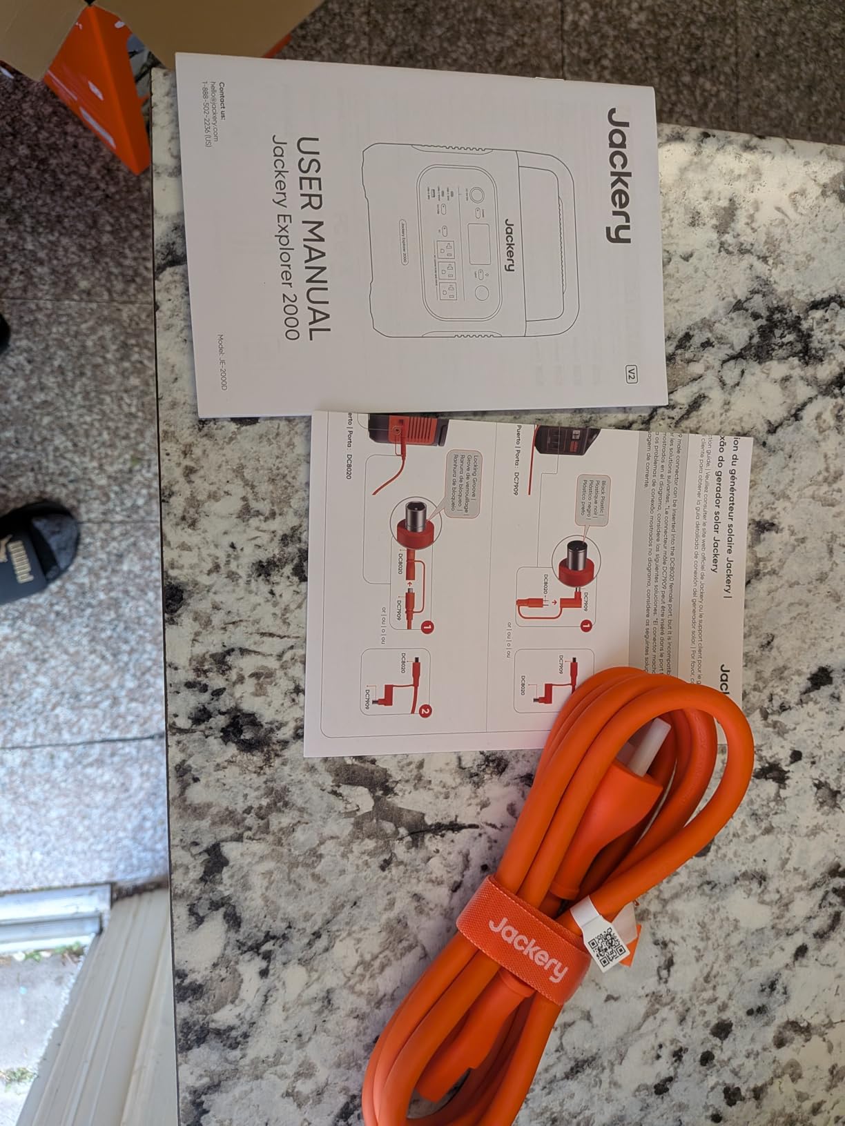 Jackery Explorer 2000 v2 Portable Power Station, 2042Wh LiFePO4 Home Backup Battery, 2200W Solar Generator, USB-C PD 100W Fast Charging for Emergencies, Power Outages, Camping (Solar Panel Optional) customer photo 2