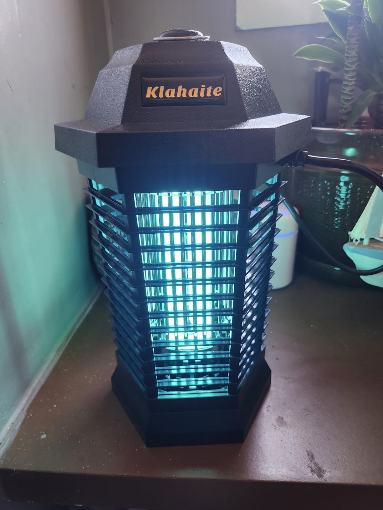 Klahaite Bug Zapper Outdoor, Electric Mosquito Zapper, Fly Zapper Indoor Fly Traps, Mosquito Repellent Outdoor Patio and Backyard Covers 1/2 Acre, 3 Prong Plug, 4200V, ABS Fireproof Plastic Outer customer photo 2