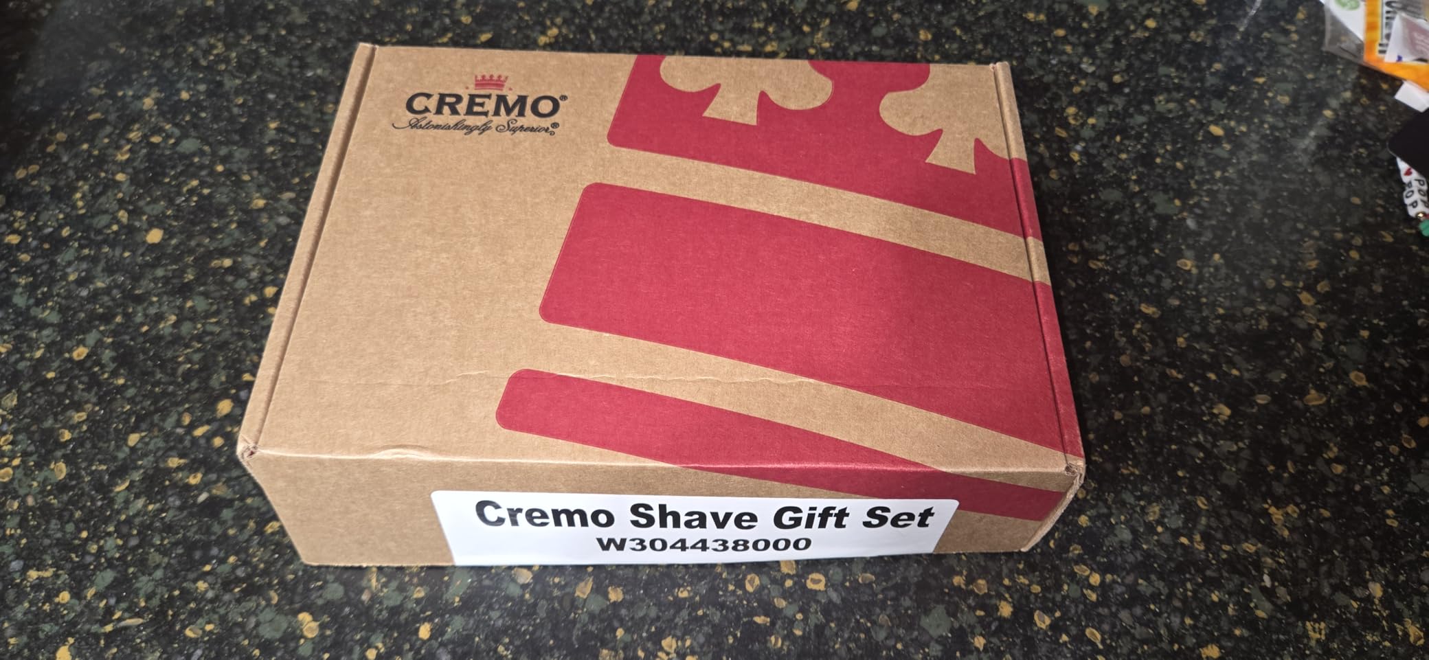 Cremo Original Shave Gift Set for Men, includes Impossibly-Slick 6 oz Shaving Cream, Chrome Barber Grade Razors for Men and four Razor Blades Refills customer photo 1