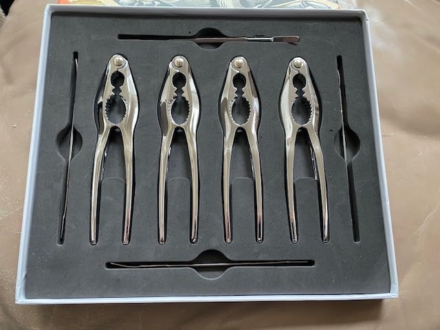 Crab Crackers and Tools, Set of 4 Stainless Steel Lobster Picks, Crab Leg Cracker, Seafood Tool Kit with Gift Box customer photo 2