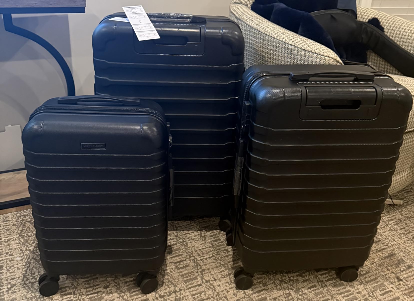 Luggage Sets, 3 Piece Durable Suitcase Set with Spinner Wheels, 3 Pcs Hard Shell Lightweight Luggage with TSA Lock, Large Checked Travel Suitcases, 20/24/28 Inch, Royal Blue customer photo 2