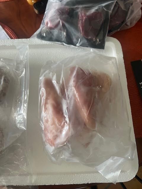 Rastelli's Grilling Meat Pack: Wagyu Burgers, Sirloin Steaks, Filet Mignon Medallions, Chicken Breasts, (24 count), 6.5 lbs. Total customer photo 2