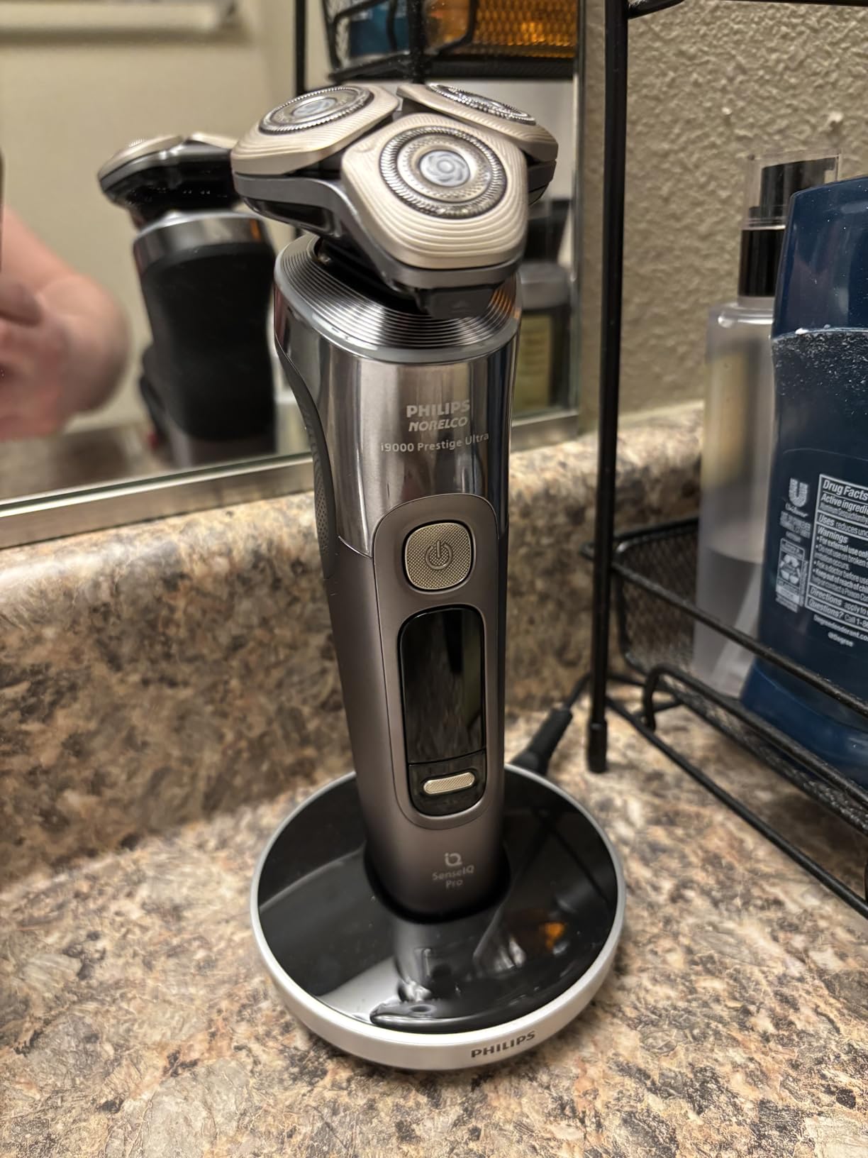 Philips Norelco Shaver i9000 Prestige Ultra, Wet & Dry Electric Shaver, Dark Slate, SenseIQ Pro Technology, Triple Lift & Cut System, 360 Rotating NanoTech Precision Blades, Quick Clean Pod, XP9402/86 customer photo 1
