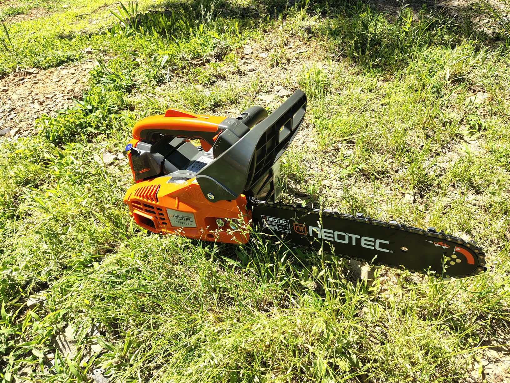 NEO-TEC 20 Inch 62CC Gas Powered Chainsaw 2-Cycle Petrol 3.5HP Handheld Reliable Motosierra De Gasolina for Tree Pruning Wood Cutting Firewood Preparation & Yard Maintenance customer photo 1